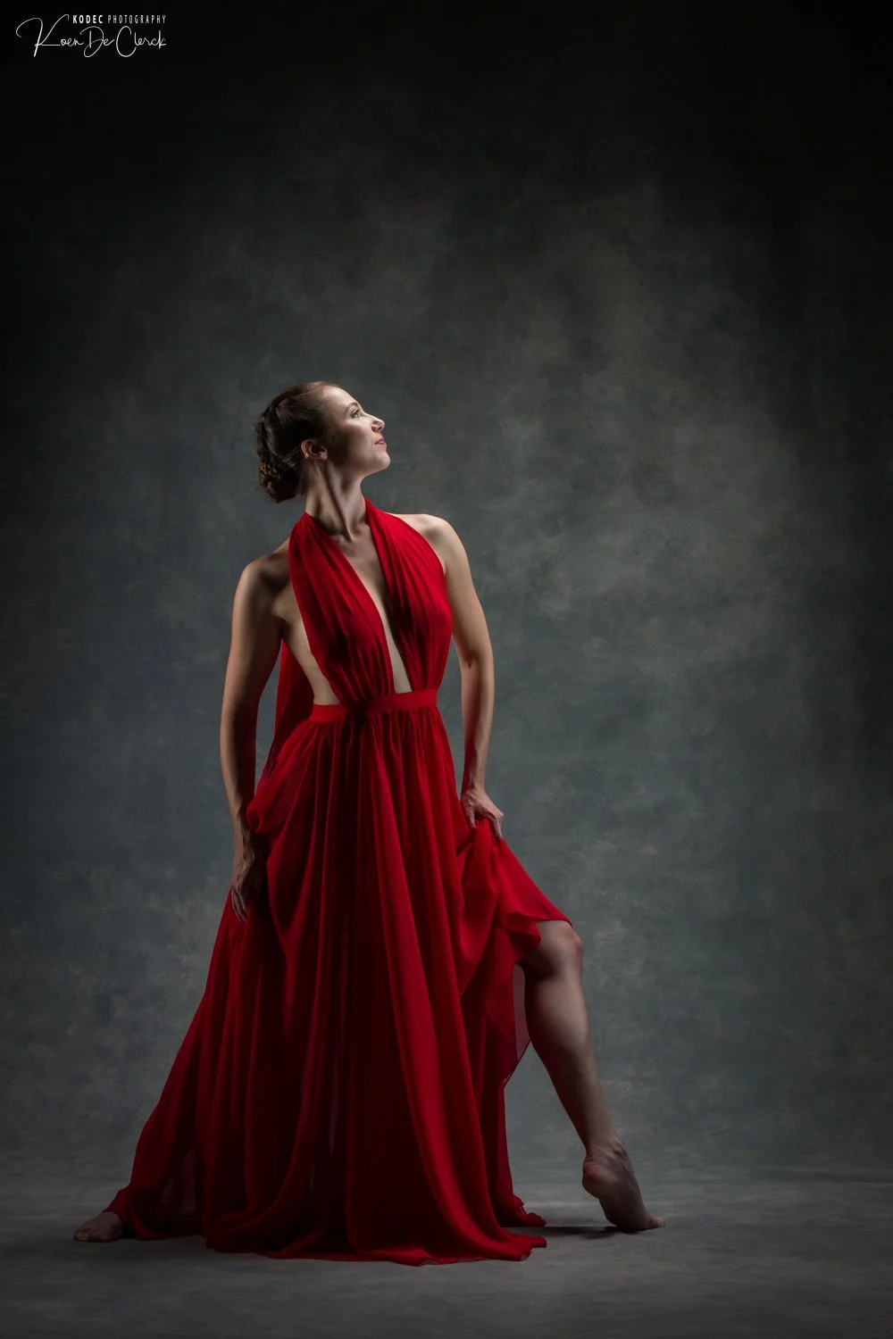 0540 Silke Dance Torn Stockings Studio 2025.jpg