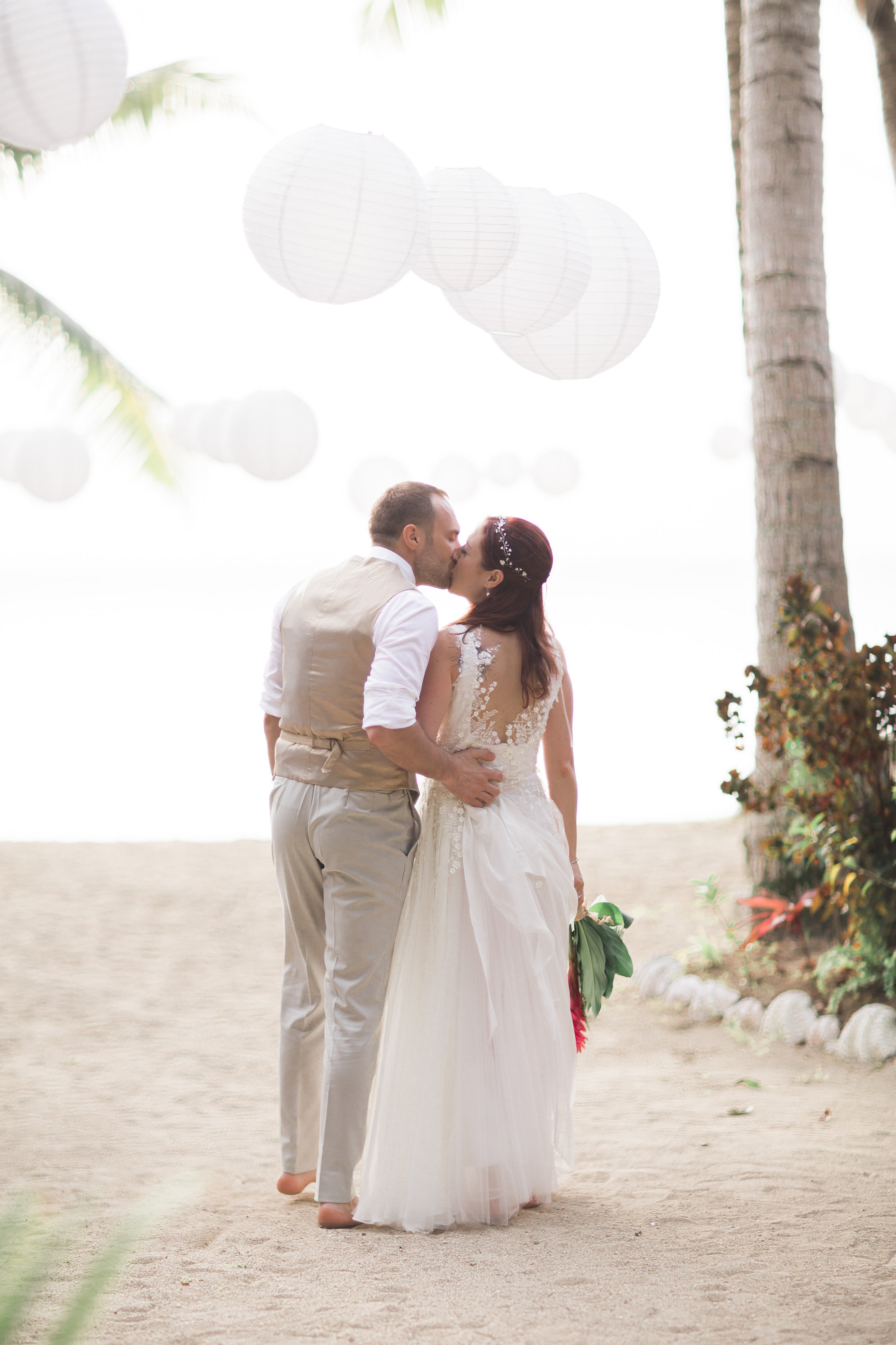 lace back wedding dress