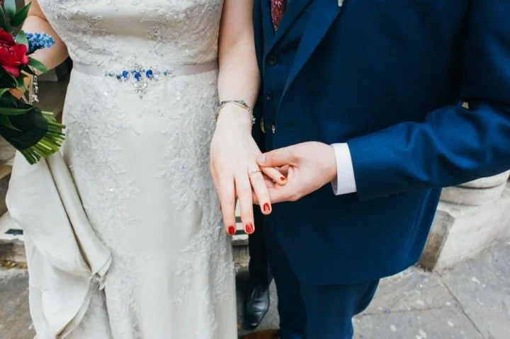 20-Kate-Toms-London-Wedding-of-Favourite-Things.-By-Laura-Babb-720x479.jpg