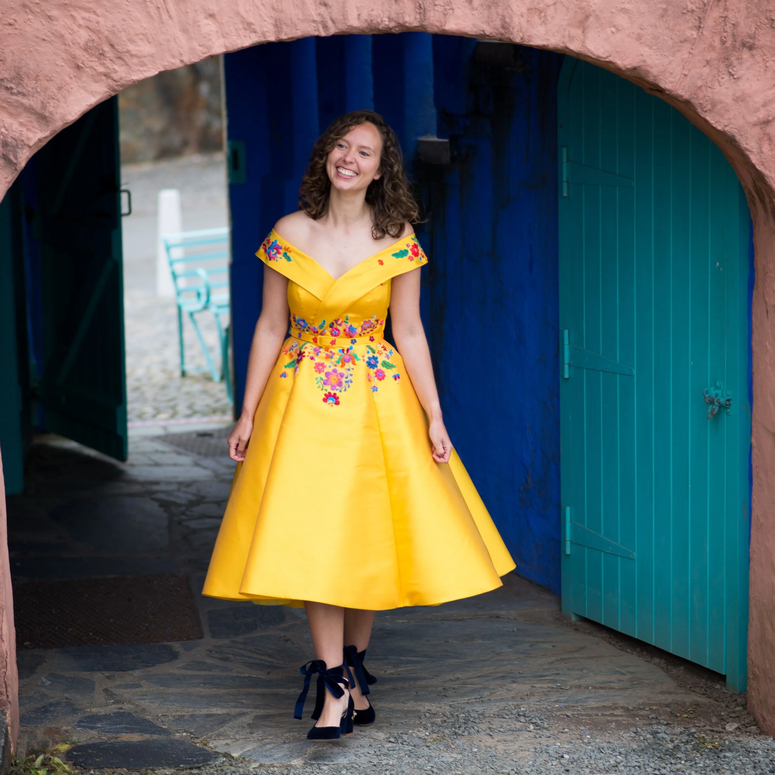 yellow 1950's wedding dress