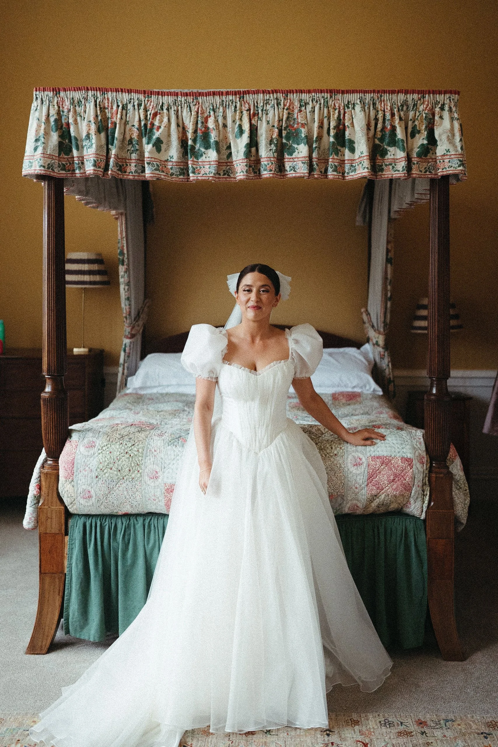 Ball Gown Wedding Dress with Basque Waist and Cute Puff Sleeves.