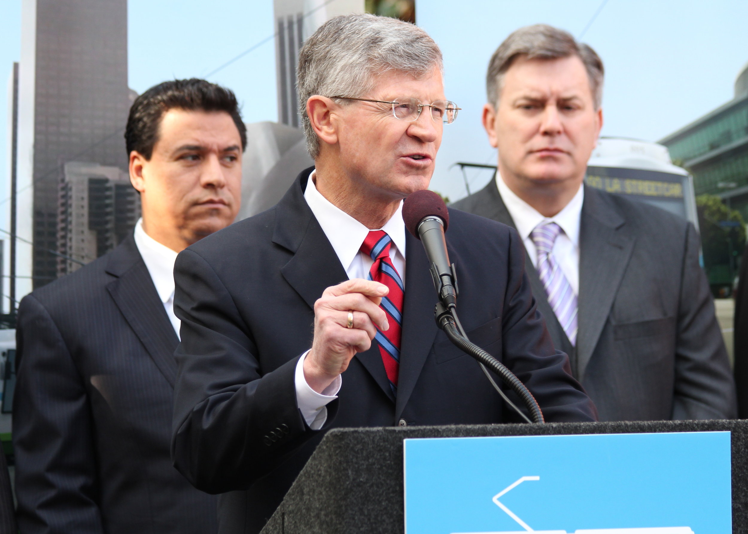 gary-toebben-los-angeles-chamber-councilmember-jose-huizar-bringing-back-broadway-streetcar_5432722724_o.jpg