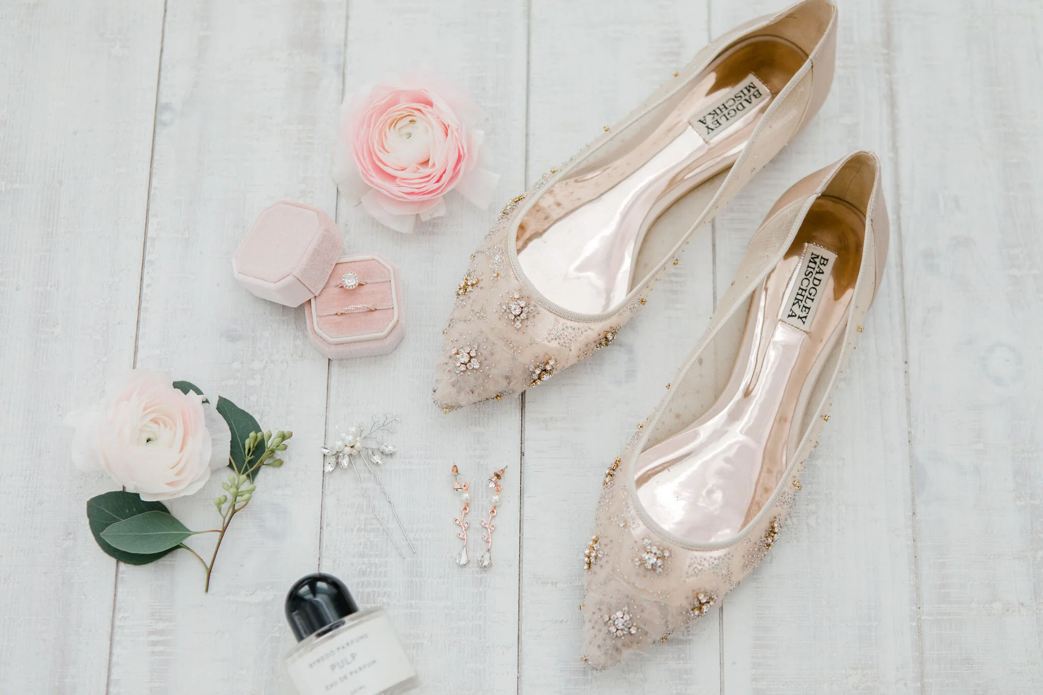Romantic Micro Wedding rings, shoes, jewelry and perfume