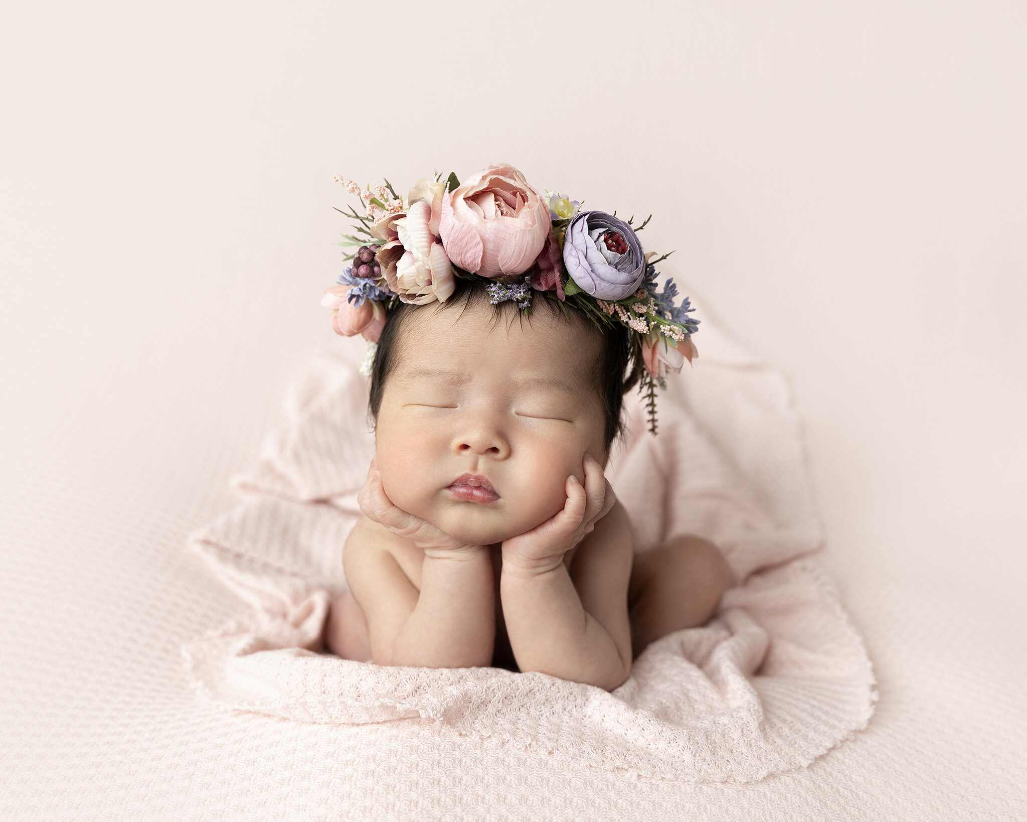 NEWBORN GALLERY