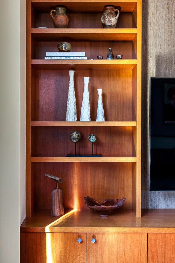 Hillsborough living room shelf details. Jana Magginetti Interior Design