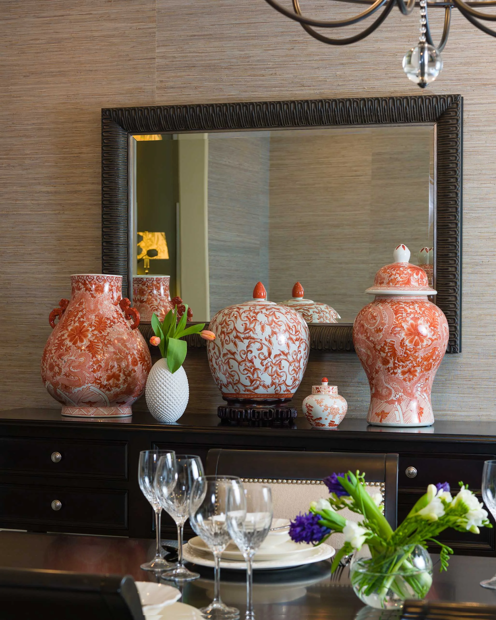 San Mateo dining room with coral pottery details. Jana Magginetti Interior Design