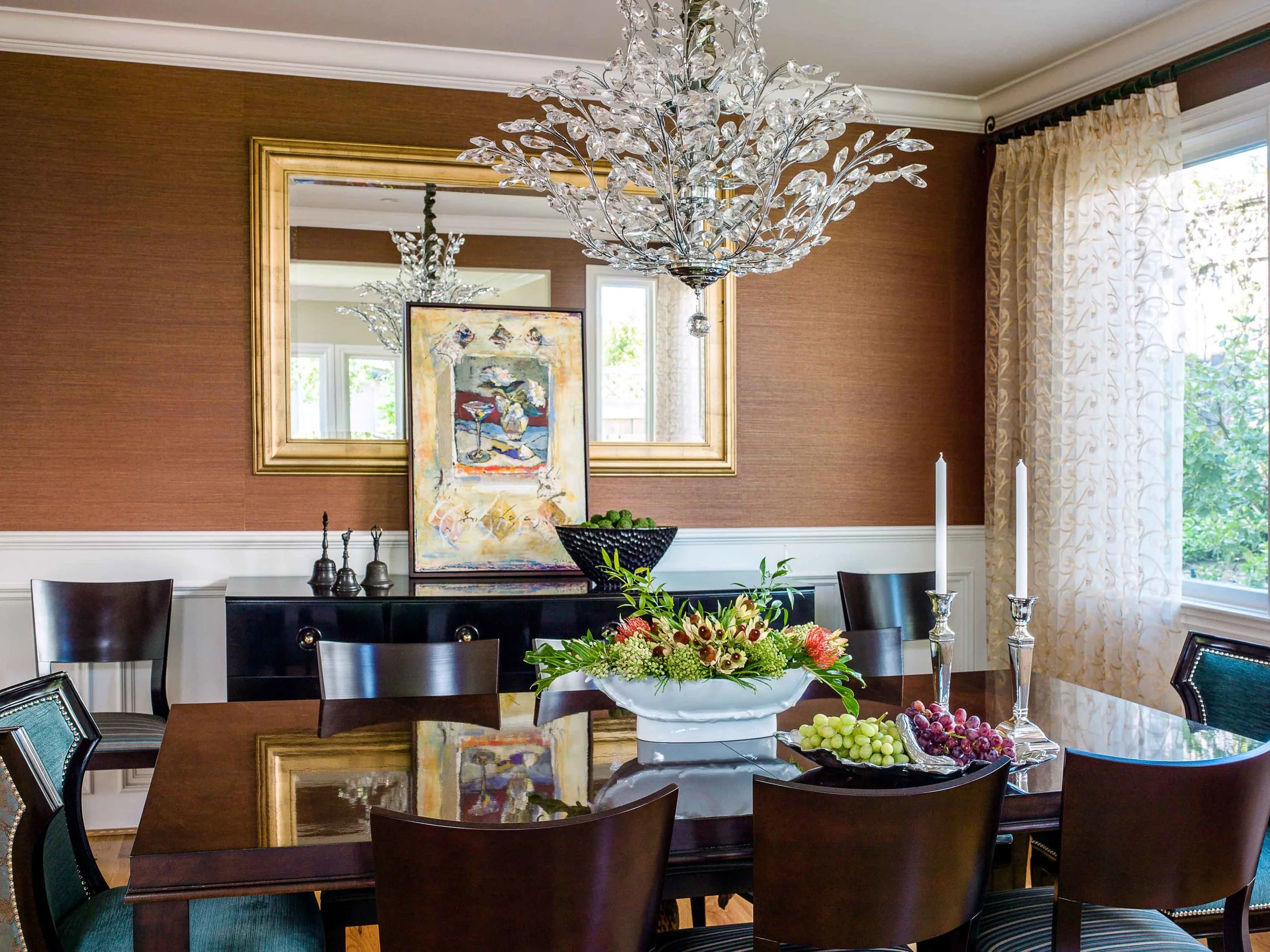 Burlingame dining room with table setting. Jana Magginetti Interior Design