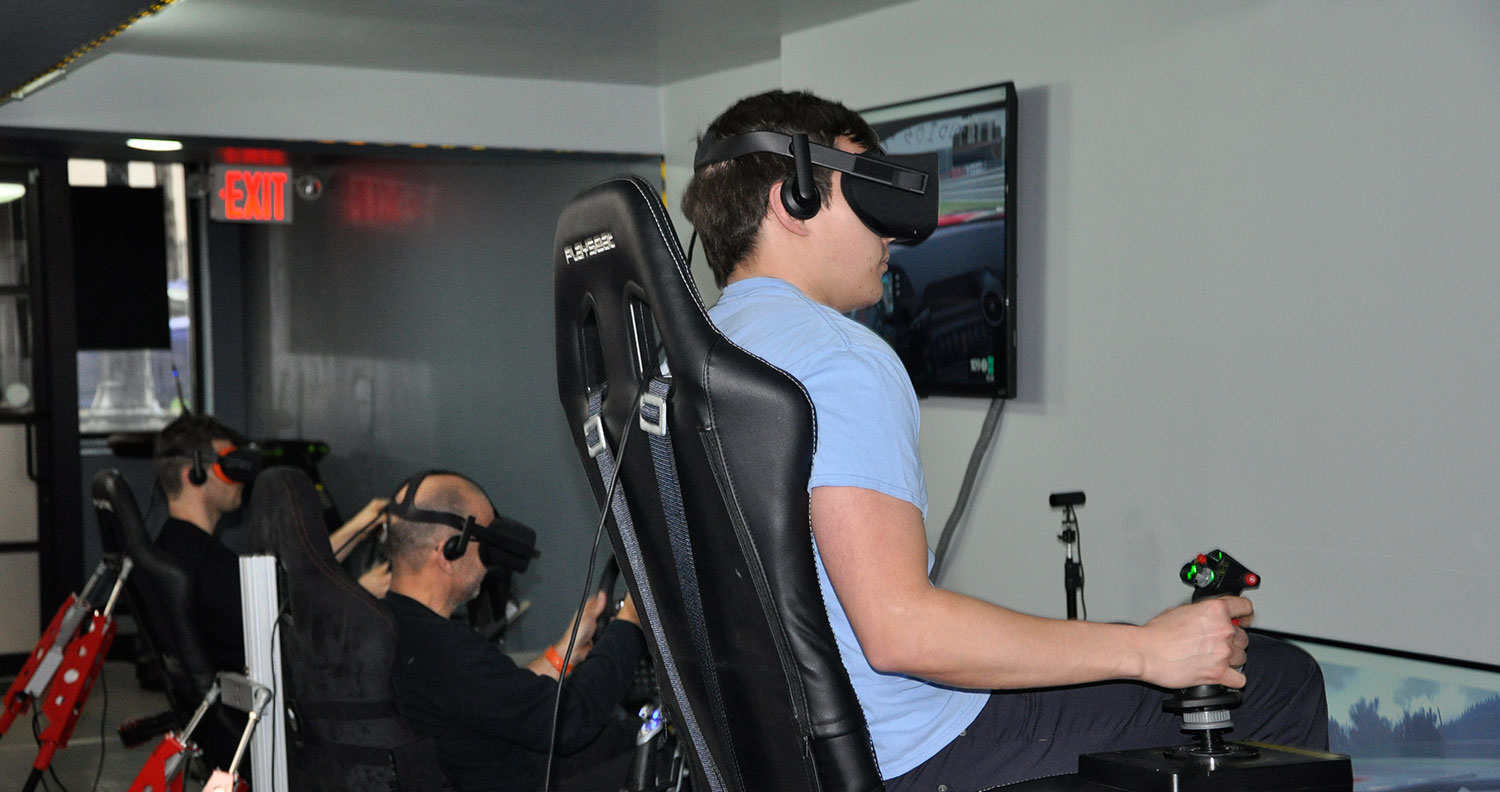 UMD Aerospace Gets VR Flight Simulators