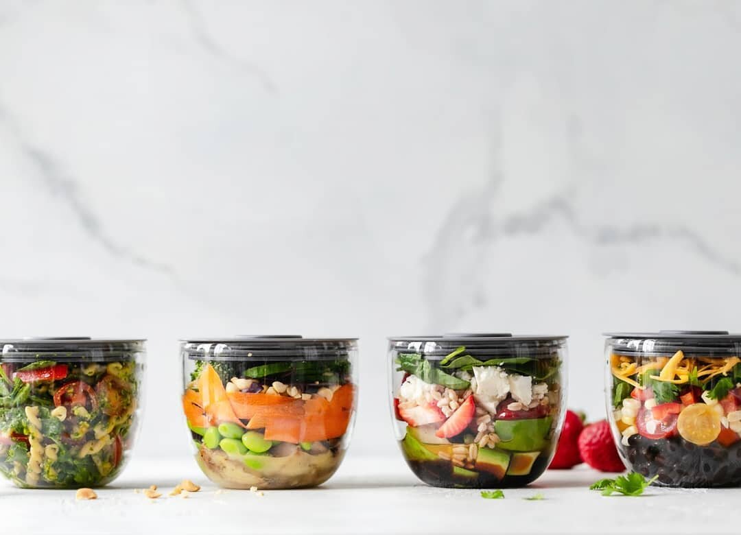 After 6 years of being out of university, I'm back in school this semester! 📚🤓 Well, of course not counting the additional certifications and classes/courses I took since then lol! If you follow me on my personal account @chiantelle you may have se