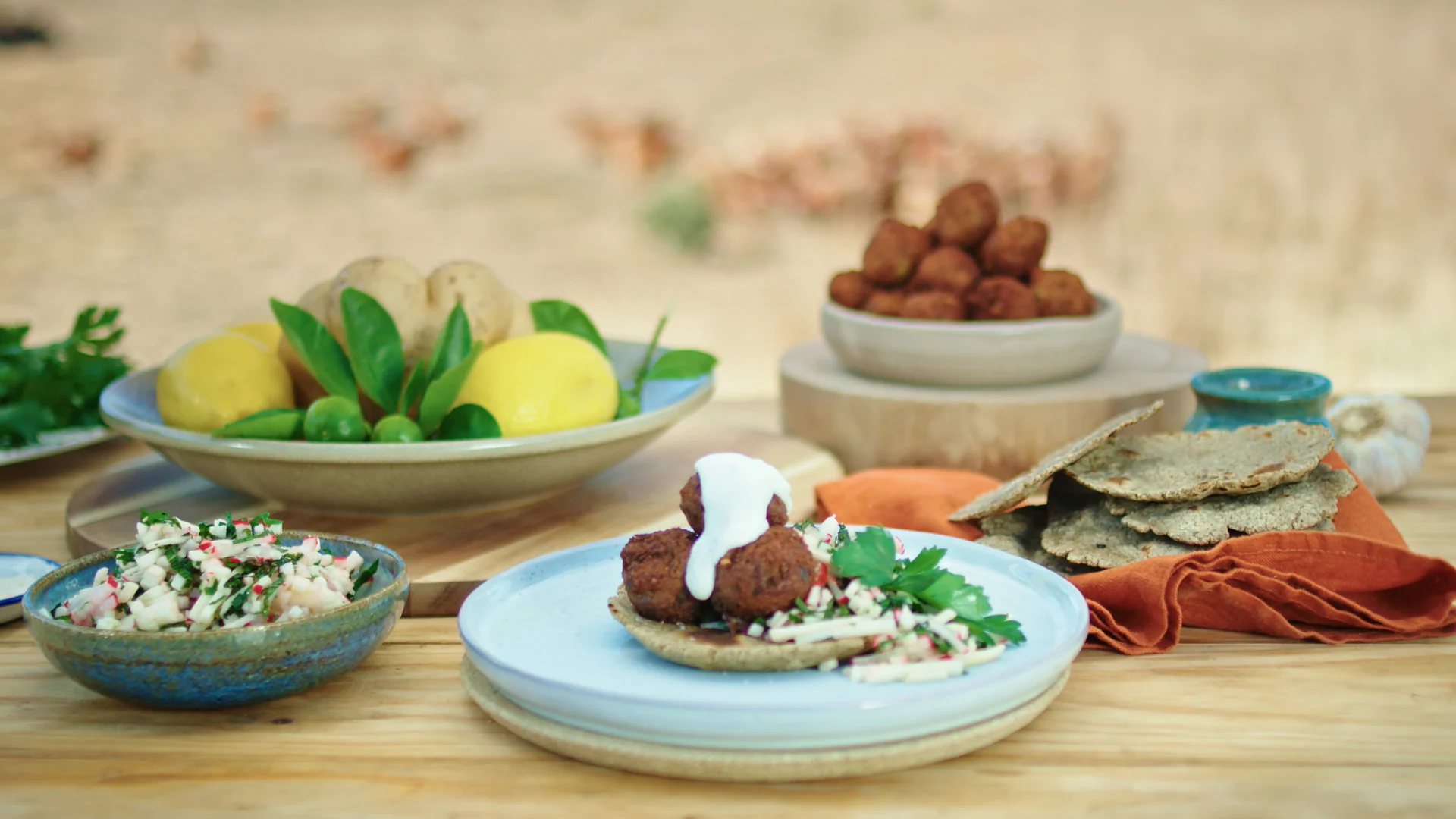 TIC S04E06 Hero.Still005.jpg