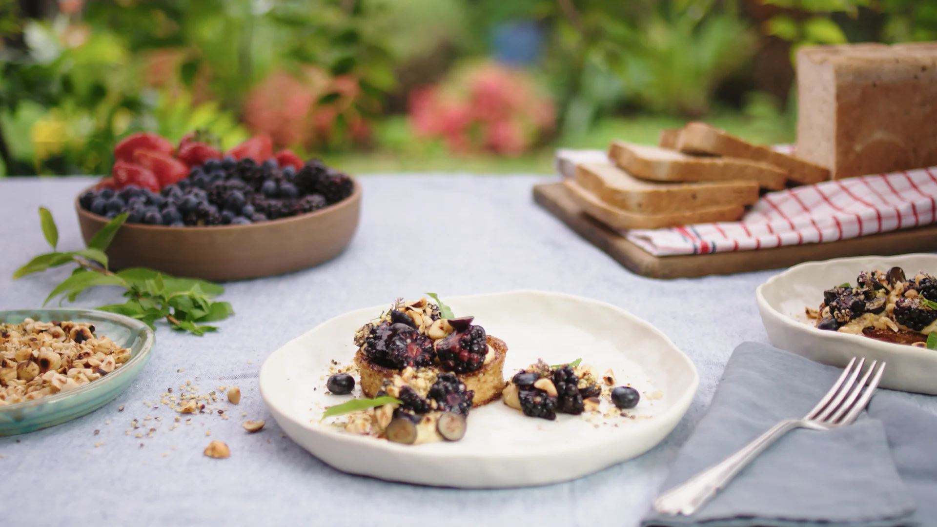 TIC S04E07 SEG D_Hero.Still020.jpg