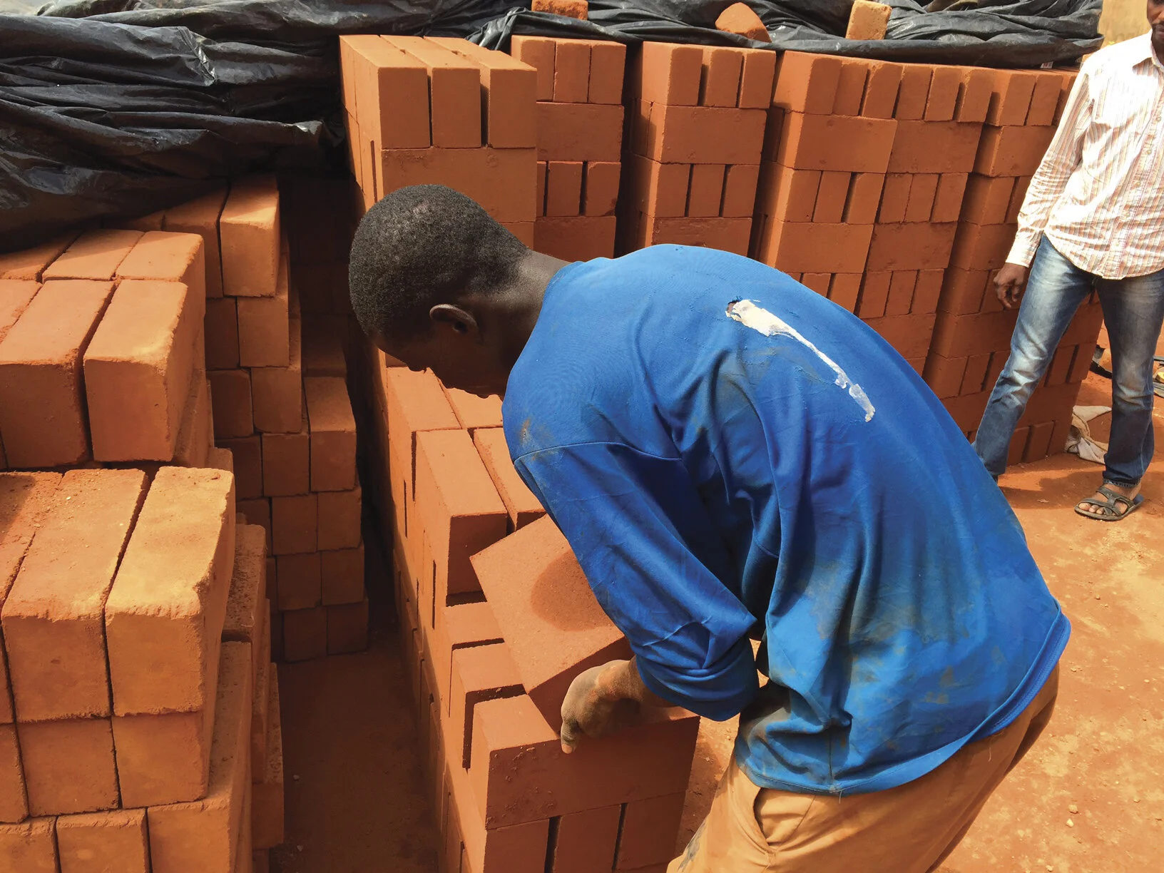 Compressed earth blocks©united4design.JPG