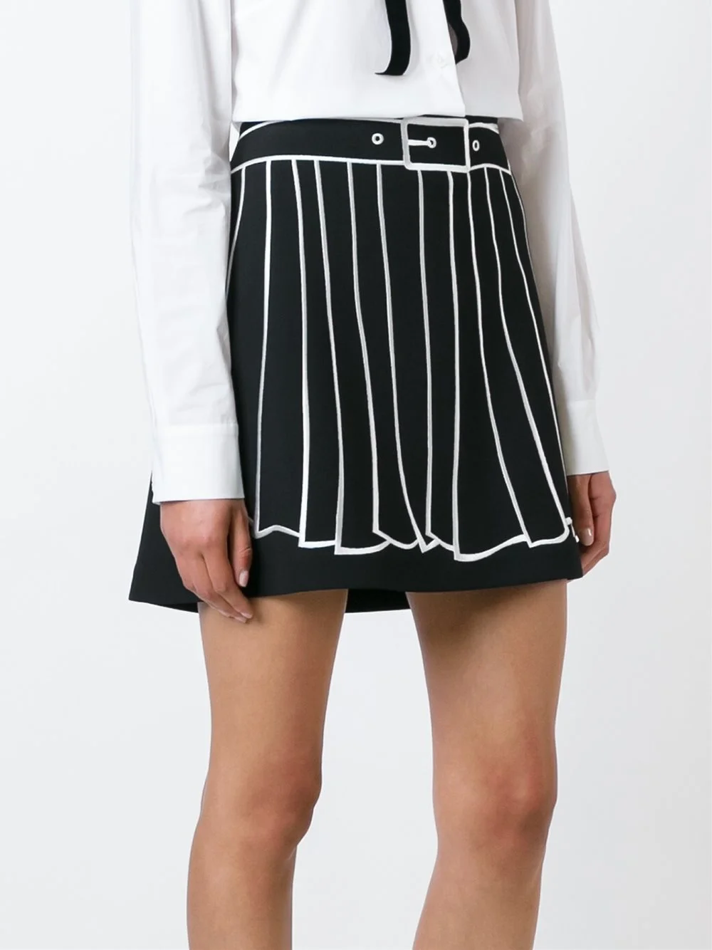11521520-BLACK-104ee0a9-.jpeg