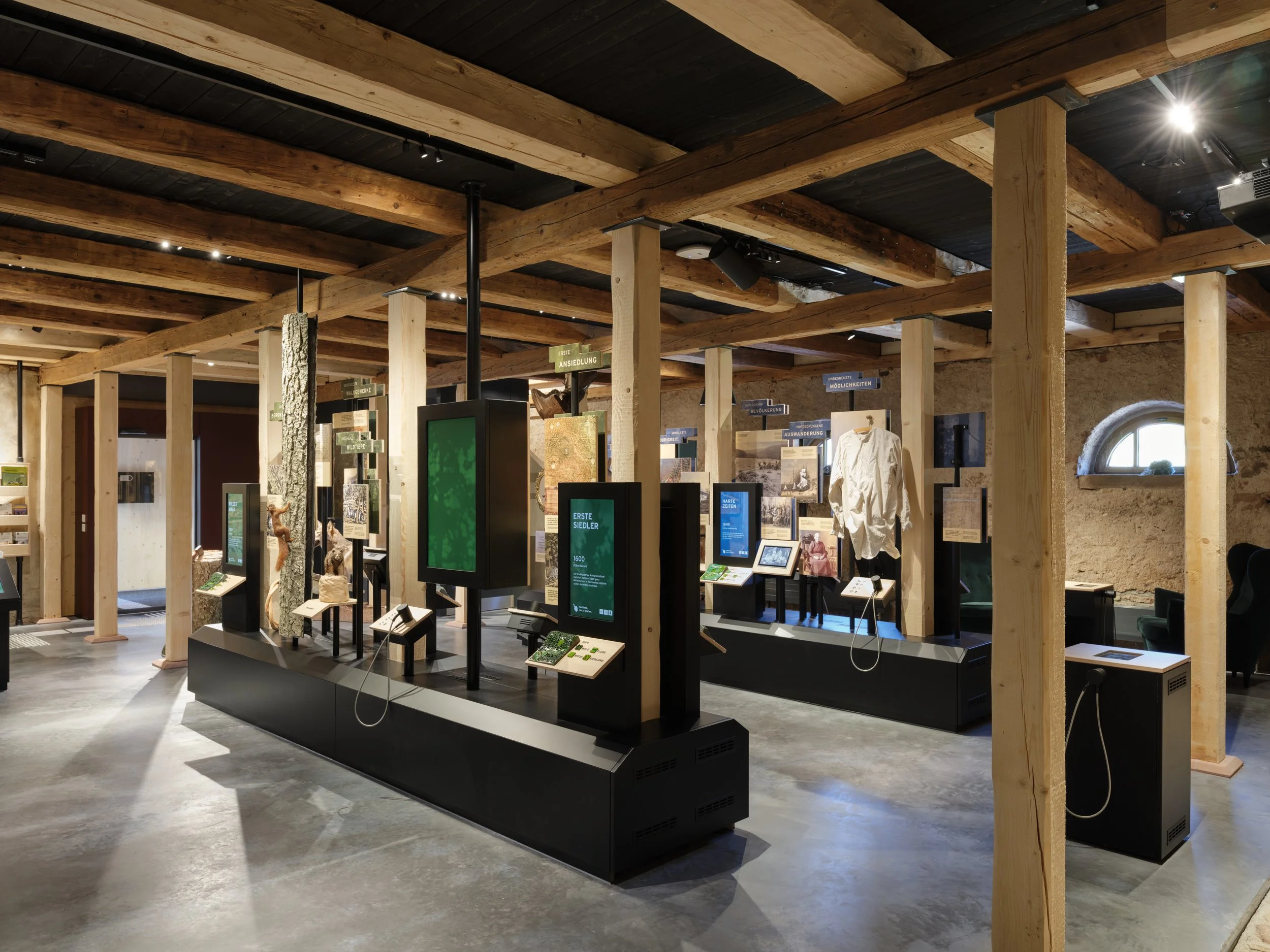 Nationalparkhaus Herrenwies_Baurmann.Duerr_Swen Carlin_241028_1035-website.jpg