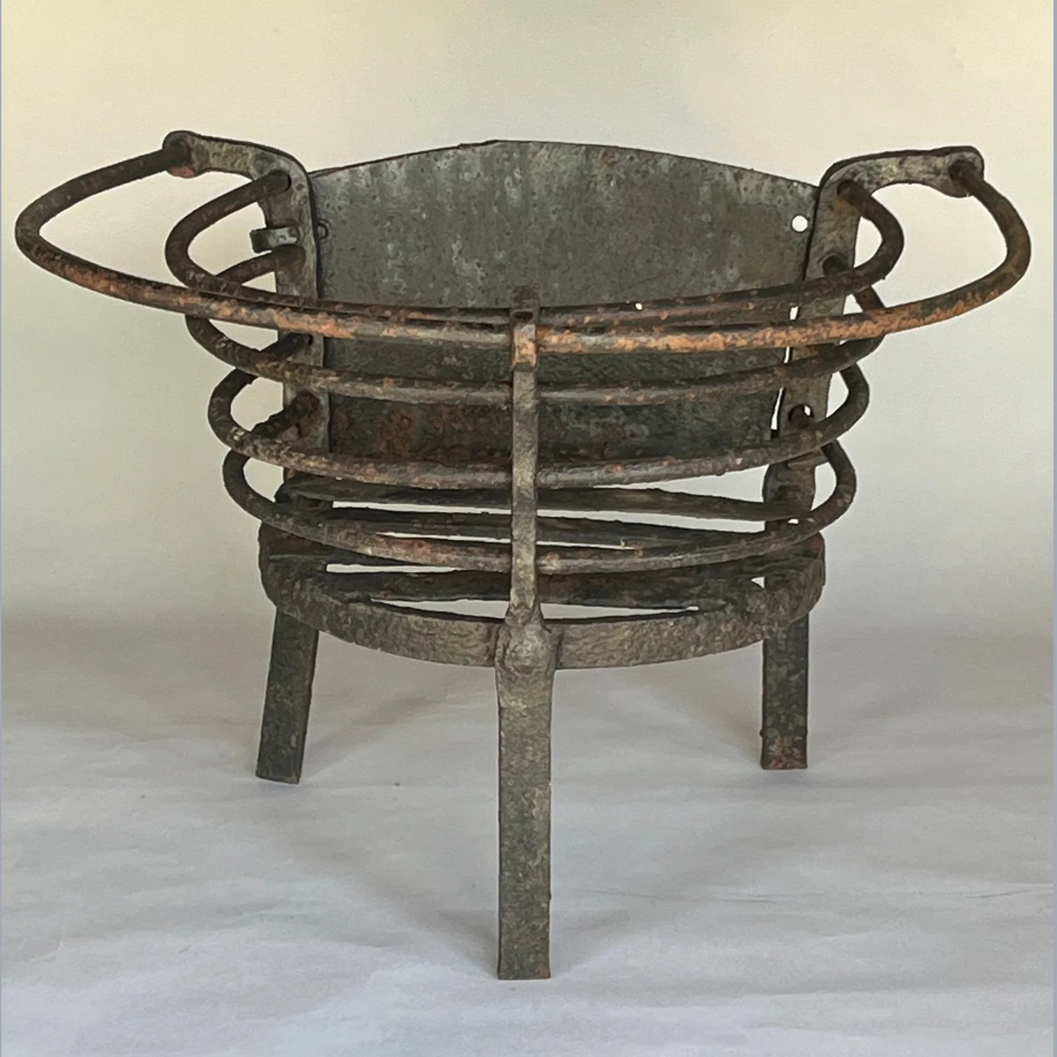 4599 19th semi-circular firegrateWeb 2 .jpg