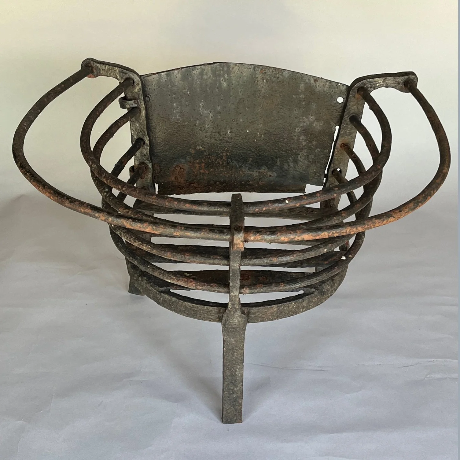 4599 A 19thc semi-circular firegrateWeb3.jpg