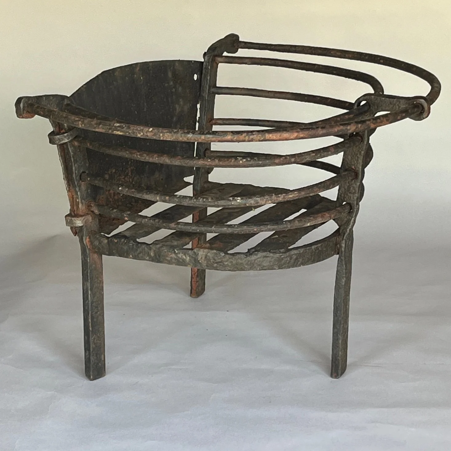 4599 19thc Semi Circular firegrate Web1.jpg