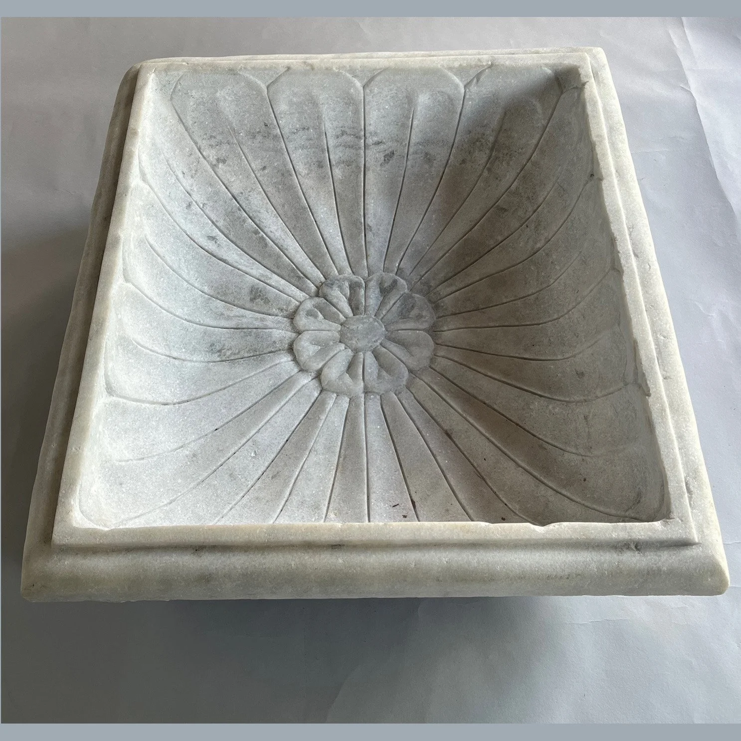 4600 A 19thc Indian marble Bowl Web3.jpg