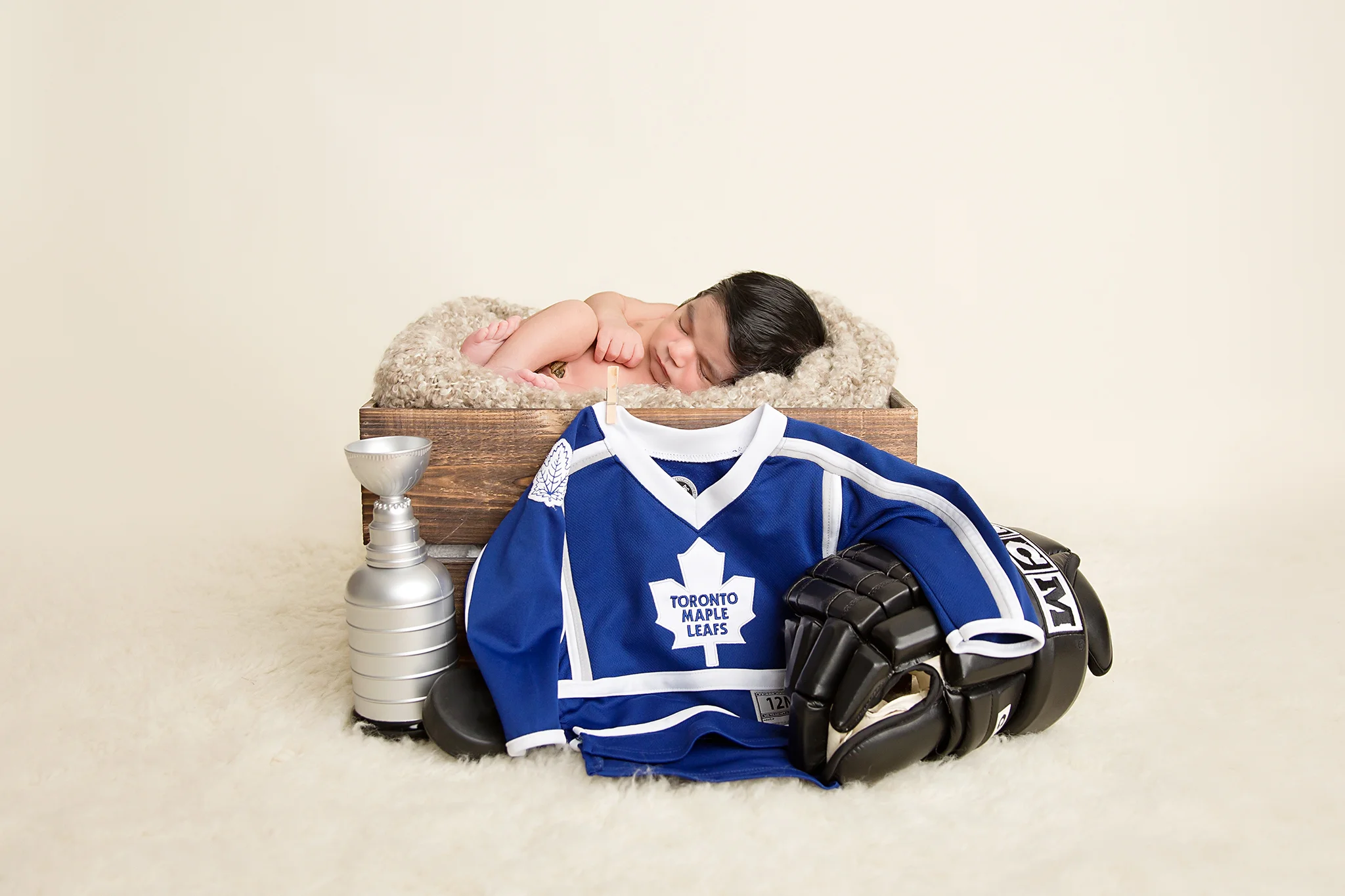 Toronto Newborn Photographer 10.jpg