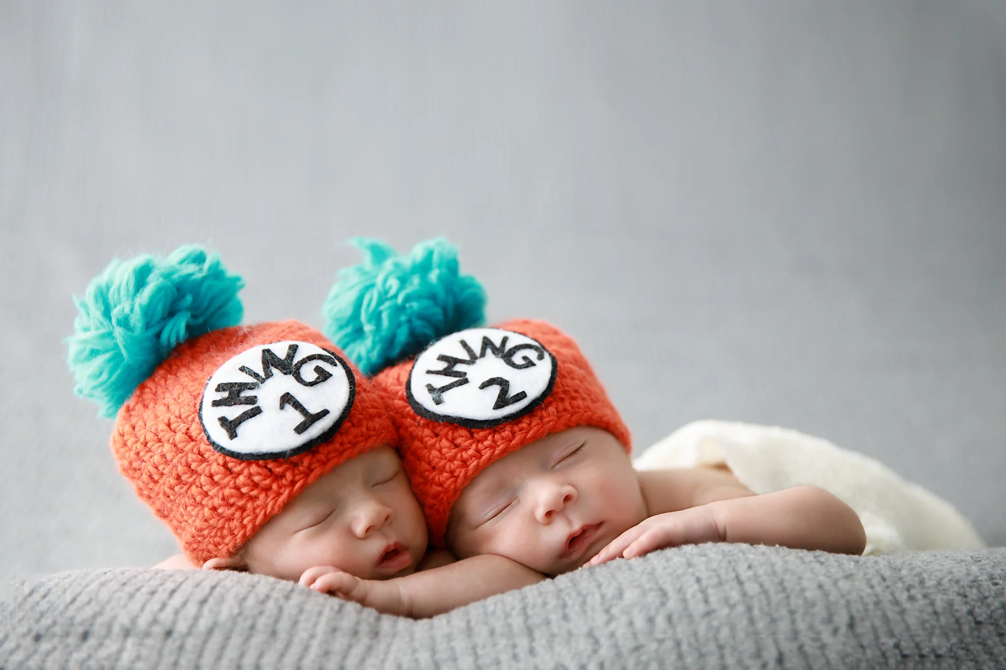 Toronto Newborn Photographer 12.jpg