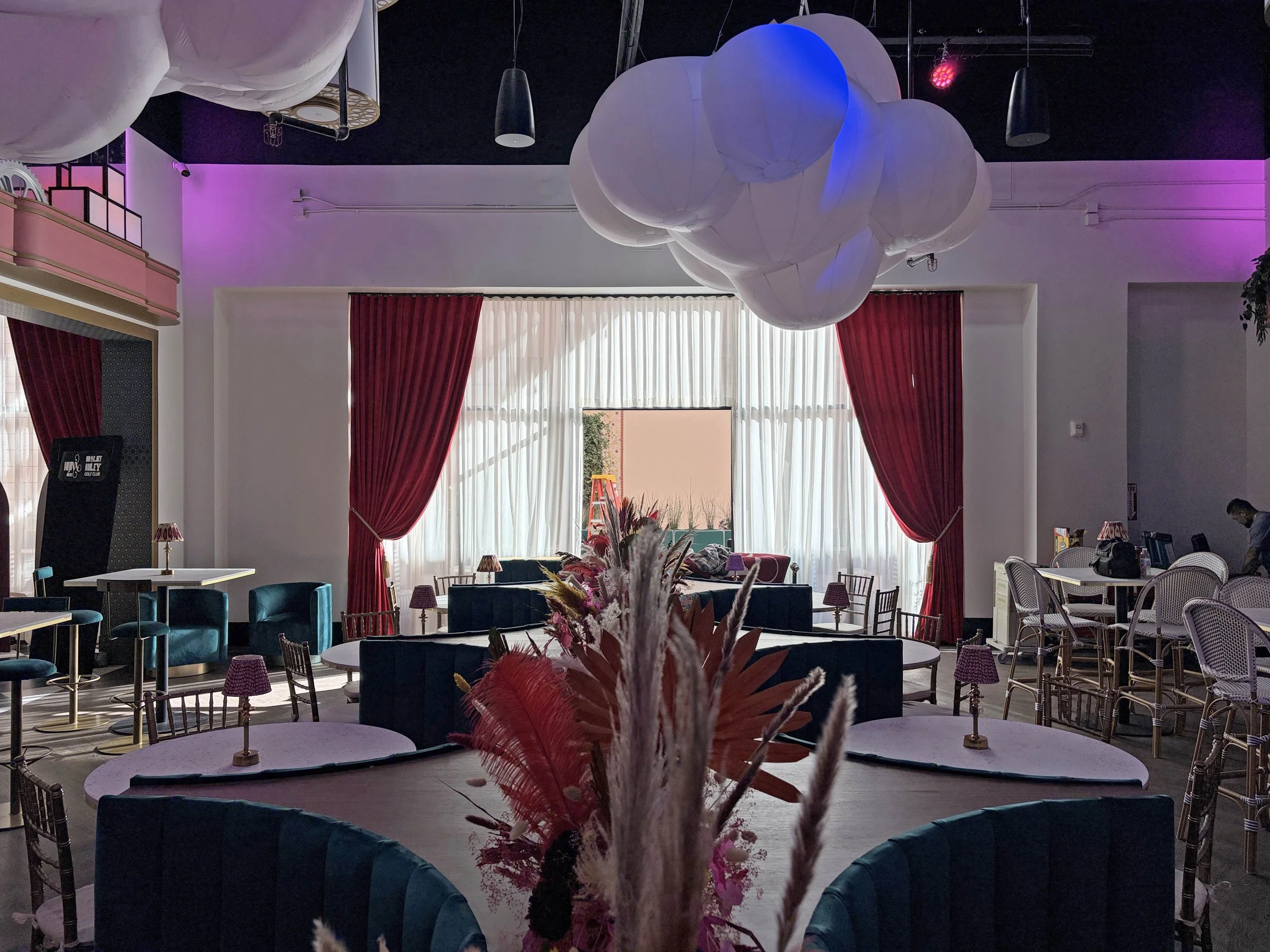 060596 HM Dining -3.JPG