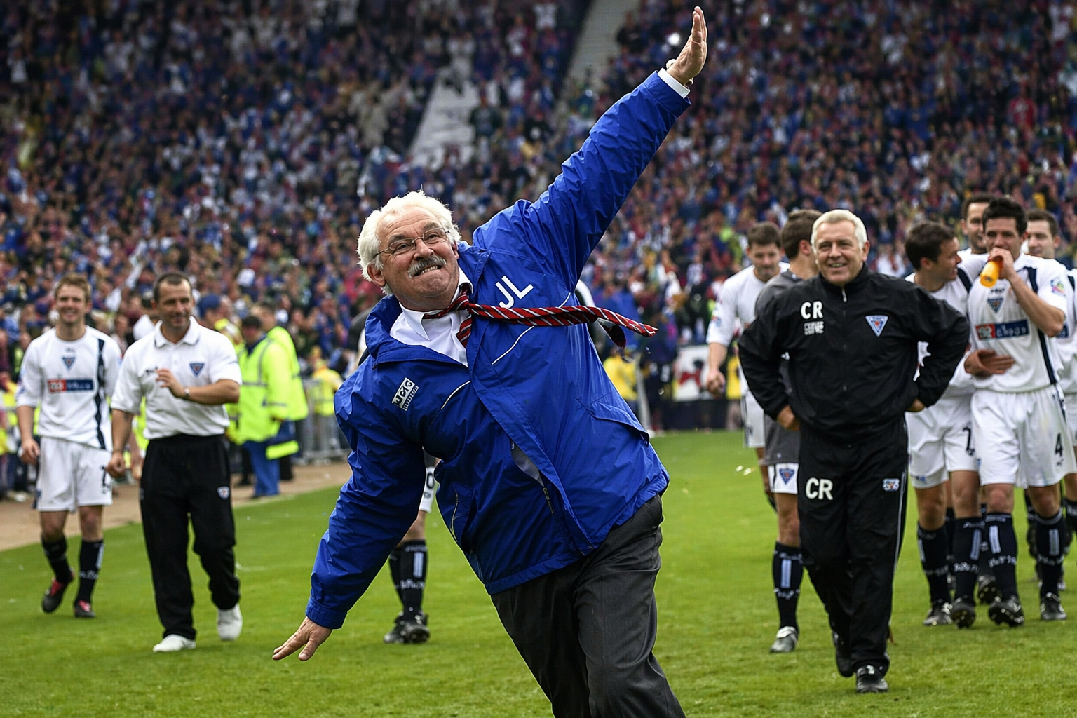 Jim Leishman after dinner speaker Scotland corporate events, fundraisers, prizegivings and private functions