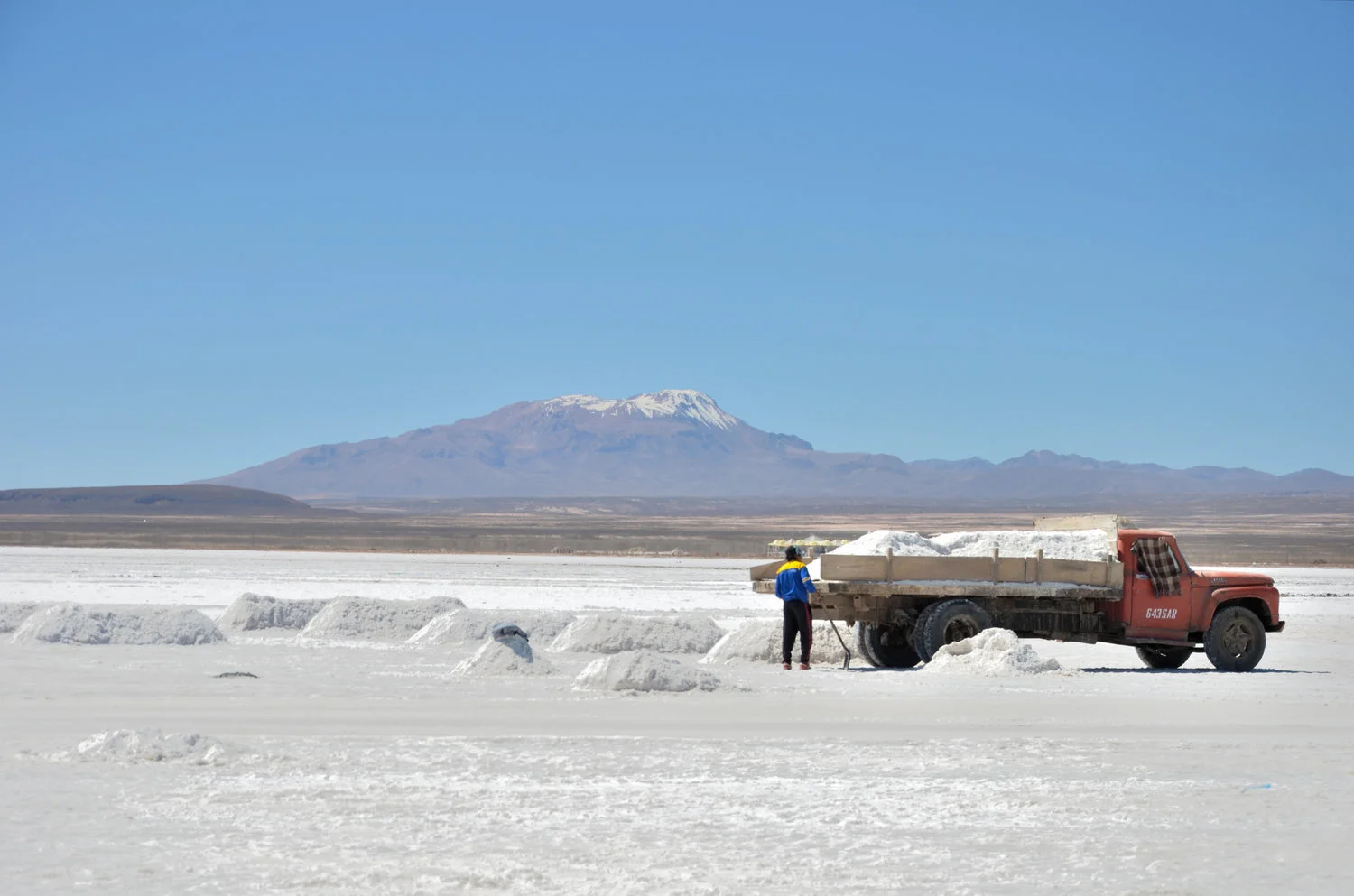 Salt Flats Uyuni Bolivia Volcan Tunupa