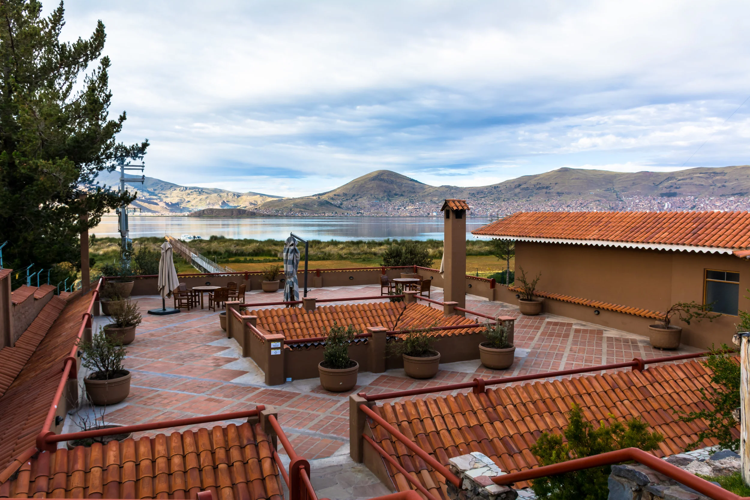 Comfortable @ our hotel, 13000 ft high, Lake Titicaca