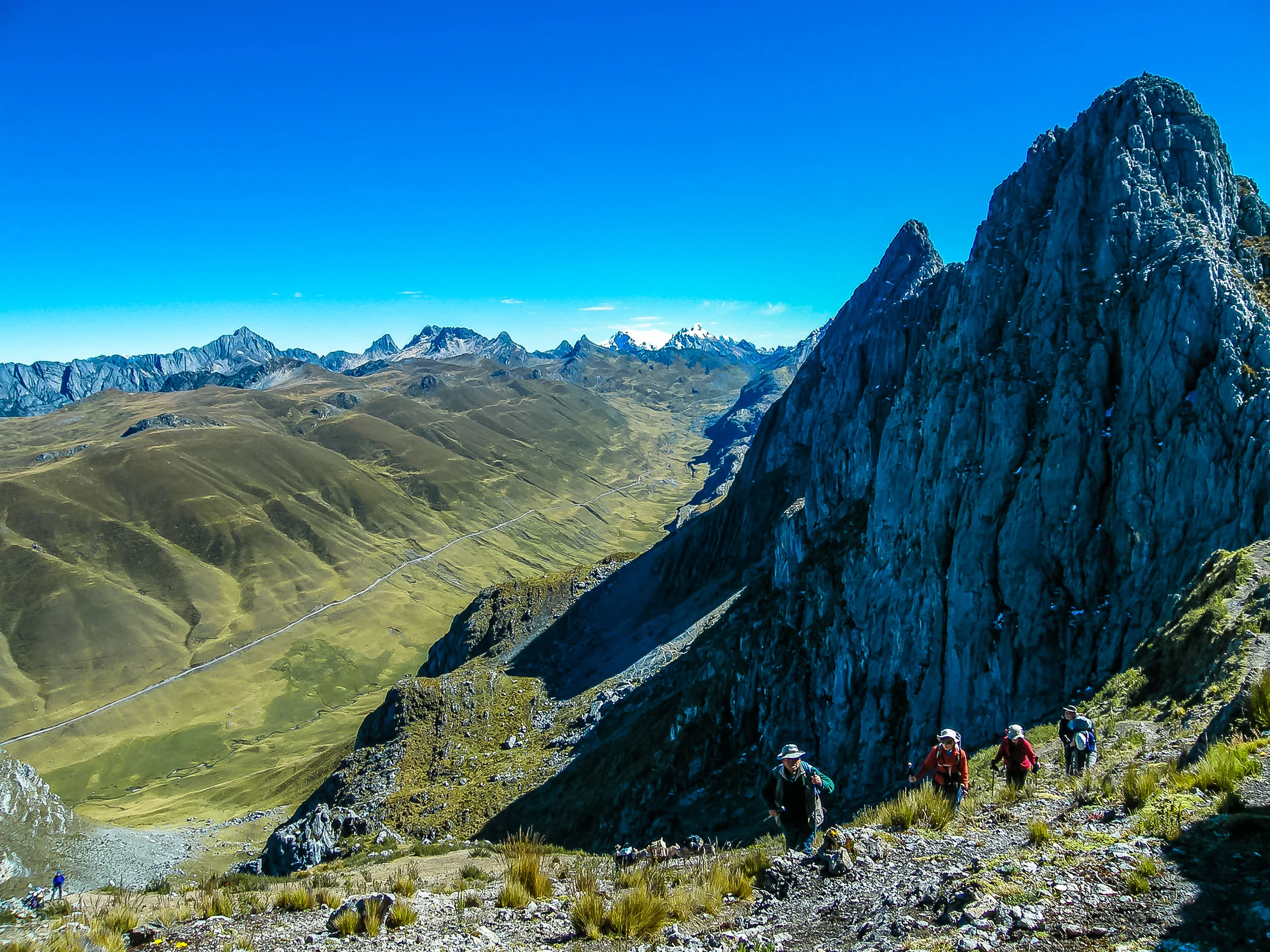 Travel to South America with Native Paths PLAN YOUR NEXT ADVENTURE TO PERU, BOLIVIA, CHILE AND ARGENTINA Design Your Trip