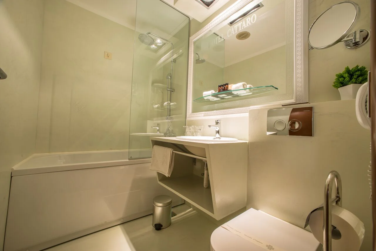 cattaro-rooms-003.jpg