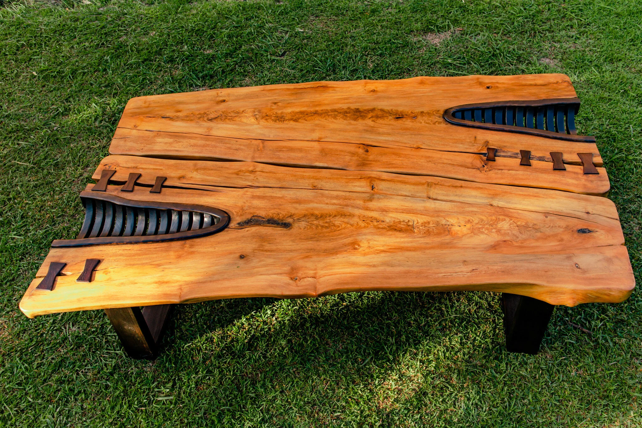 fernando-coffeetable-1-2.jpg