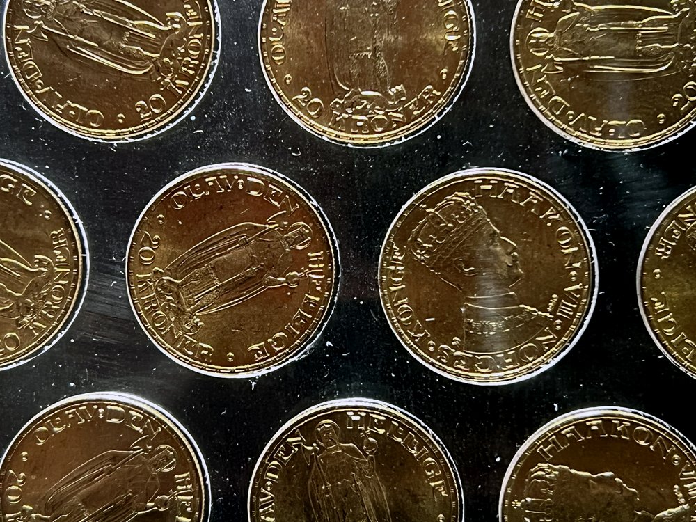 Detail of gold coins from Norges Bank