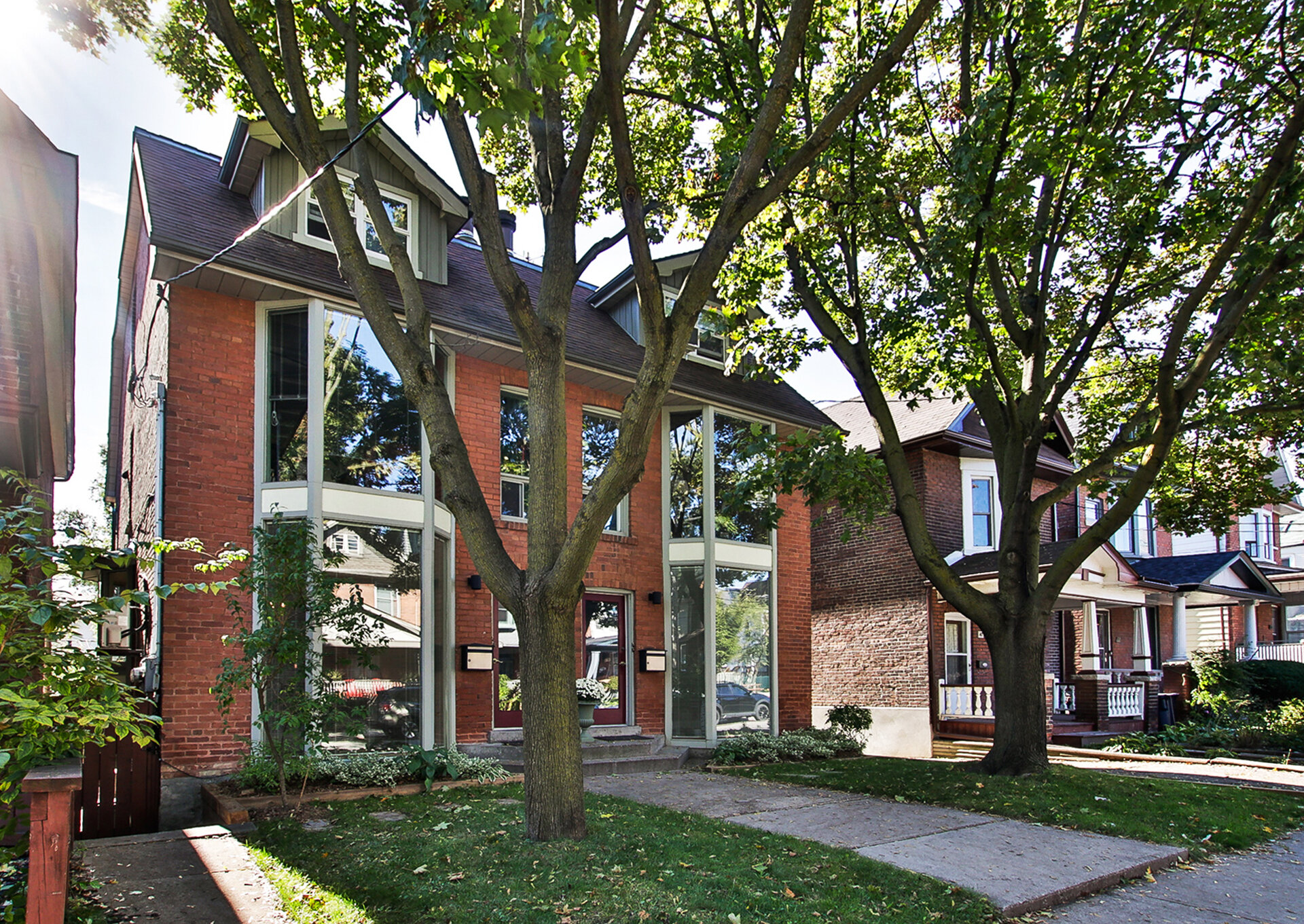 01_exteriorfront.jpg