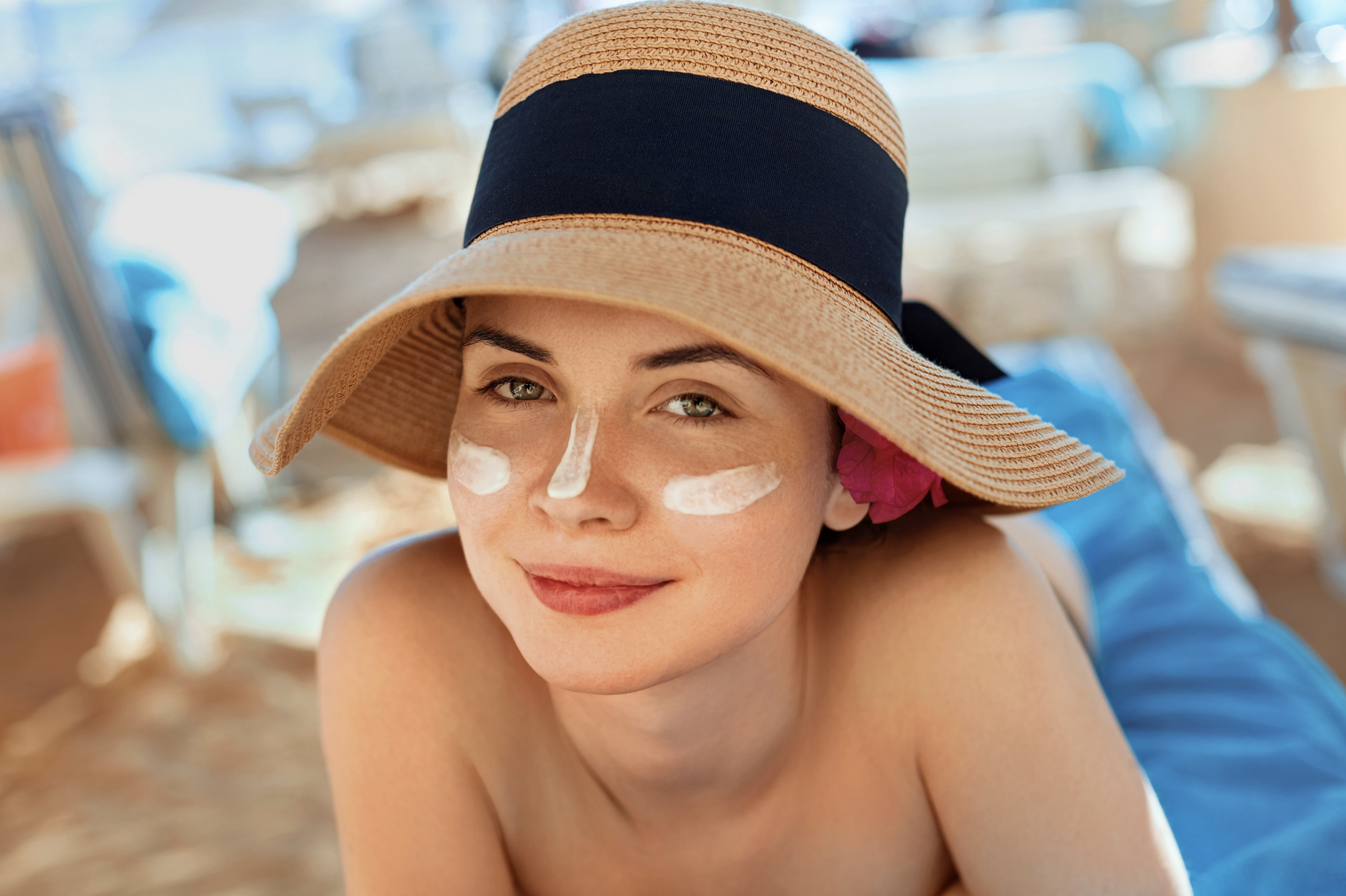 sunscreen-woman-hat.png