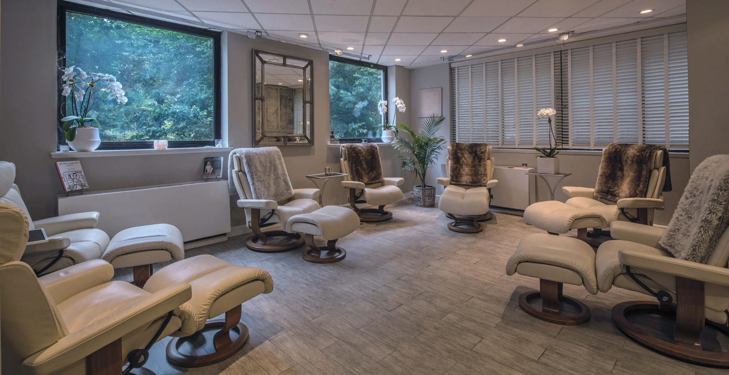 iv-therapy-room-color-corrected.jpg