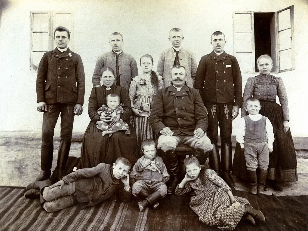 This isn’t Dmitri’s family, but a houseful of 11 children must have been a bit chaotic!