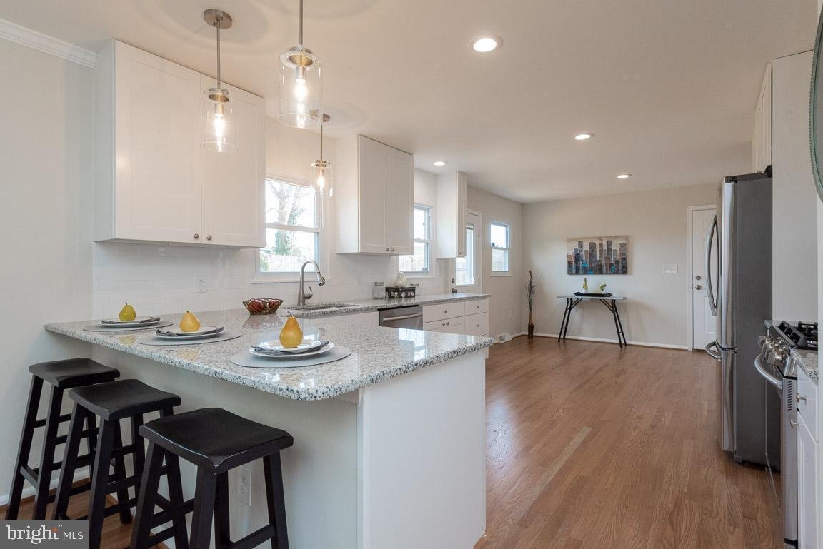 1315 McKinley kitchen 1.jpg