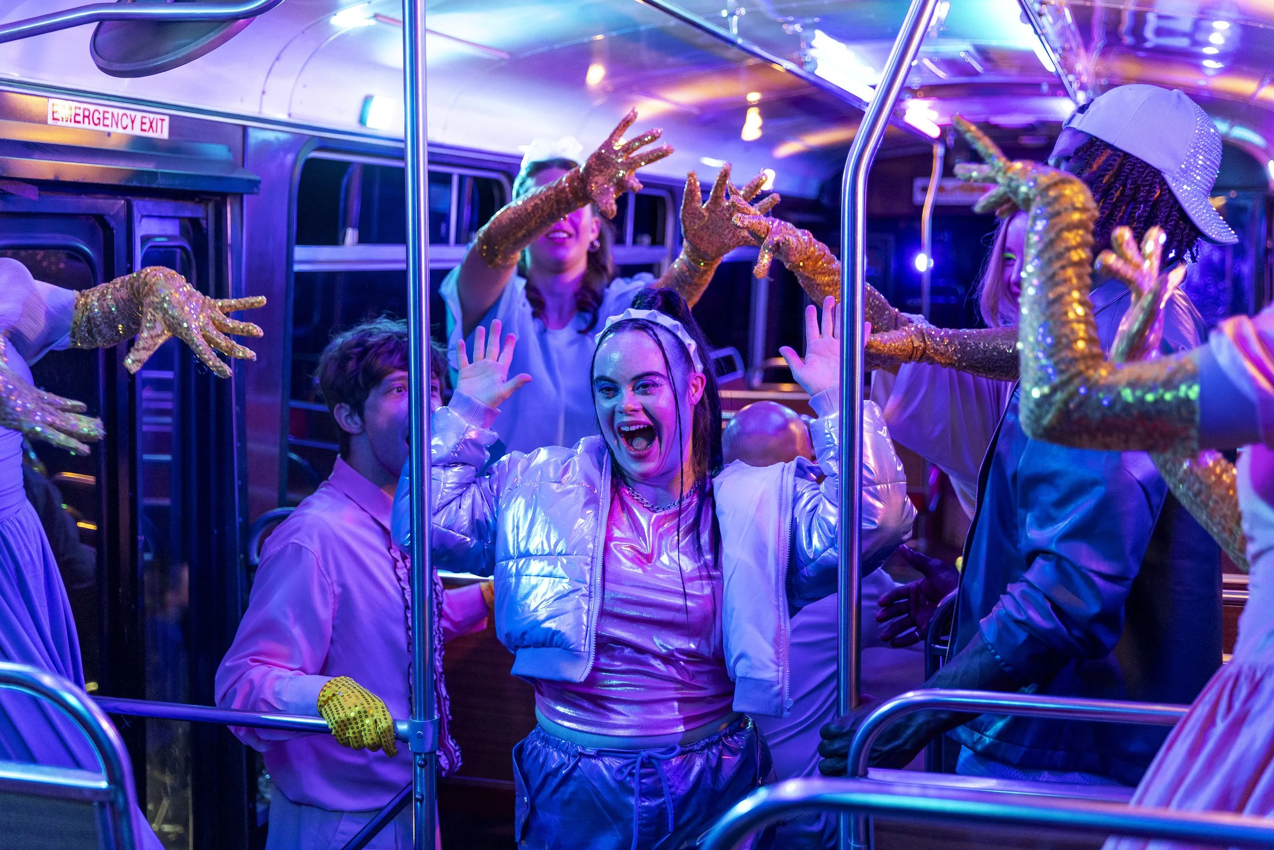 Boss_Cat_Bus_Stop_Dance_Lisa_Tomasetti_172.jpg