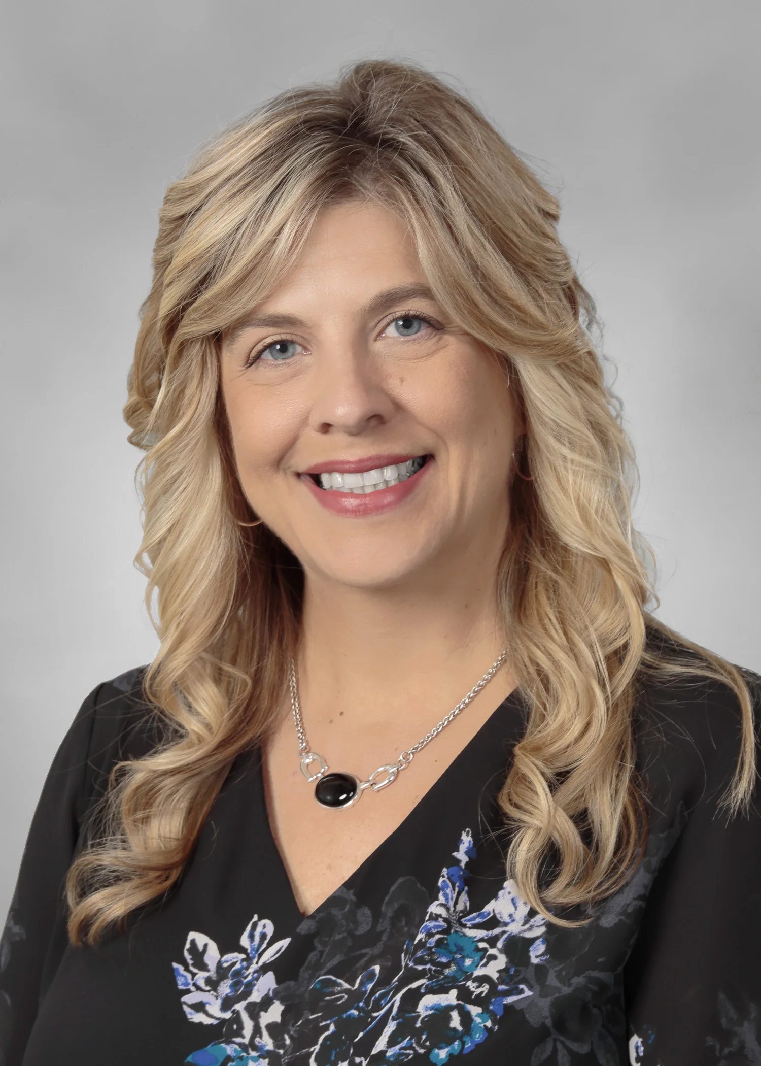 Jennifer Salat.jpg