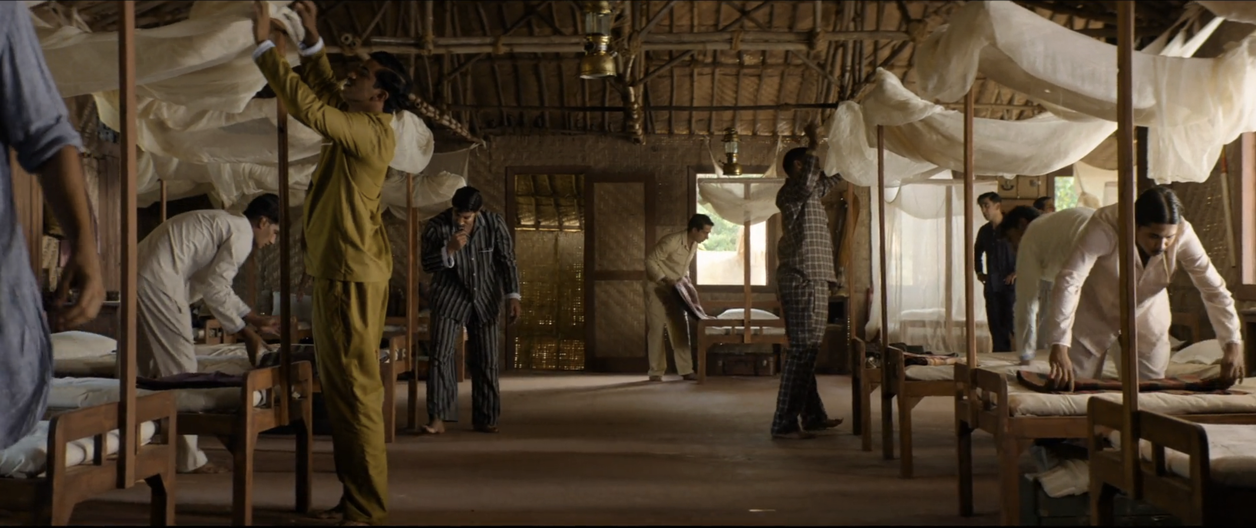 HOSTEL INTERIOR (GOLD)