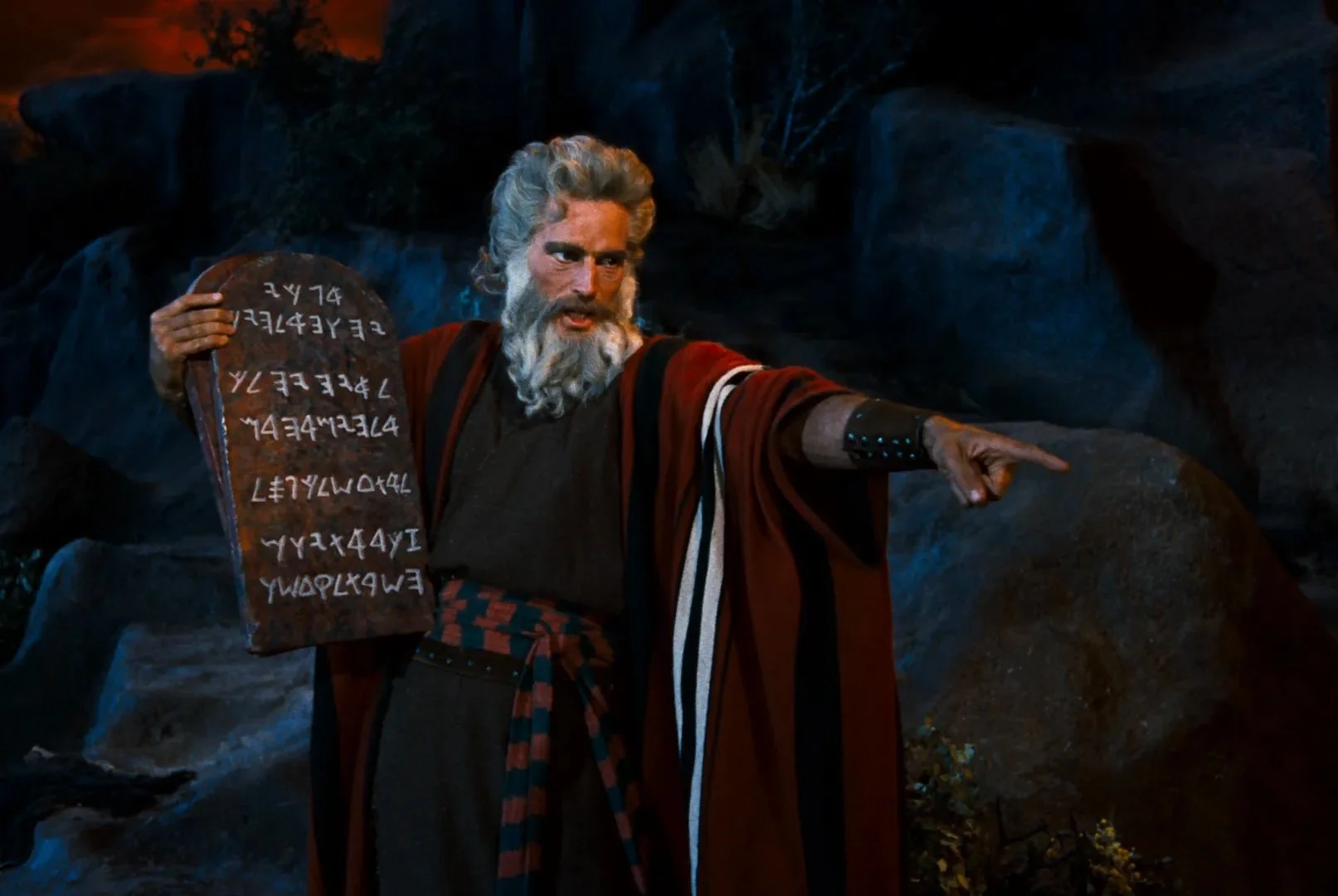 GLOBAL GENRES—Thinking about Genre: What Makes a Movie “Religious”?