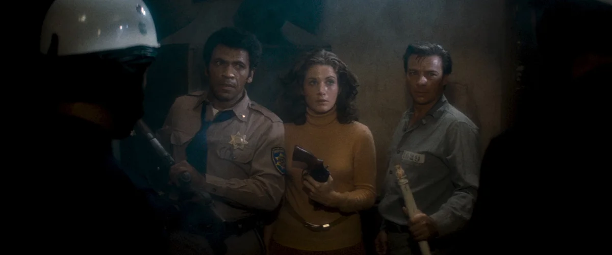 01-assault-on-precinct-13-1976.jpg