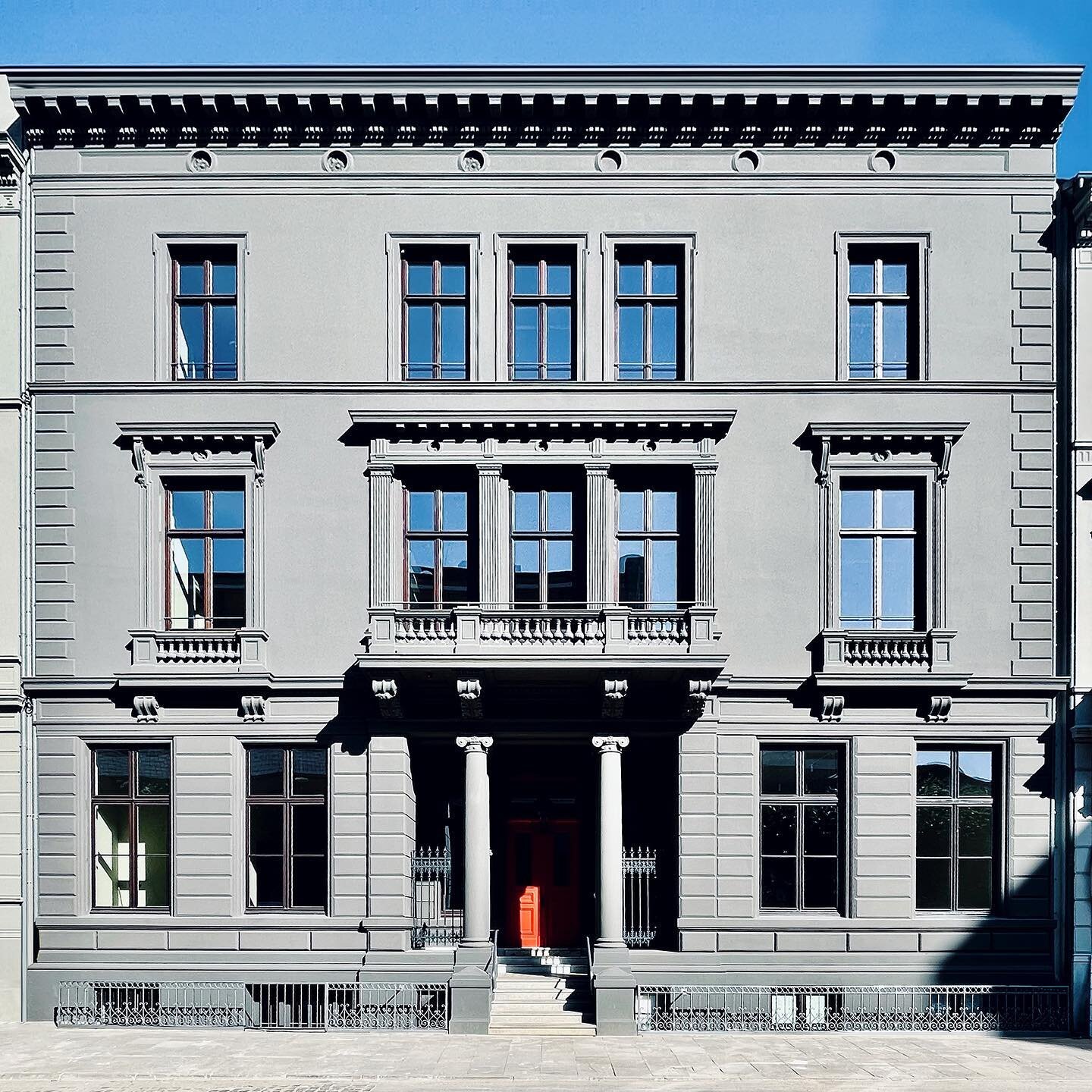 Projektleiter im StudioJK f&uuml;r THE NEW INSTITUTE in Hamburg.

#TheNewInstitute #StudioJK #MartinHaller #HupeFlatauPartner #InteriorArchitecture #Innenarchitektur #FlorianRieser