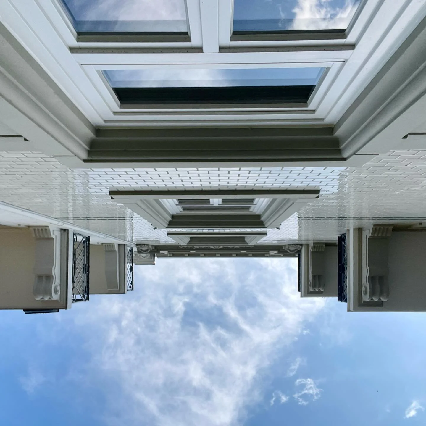 Fassadensanierung #Fassade #Fliesen #Glasiert #Sky #DB703 #InteriorArchitecture #Innenarchitektur #FlorianRieser