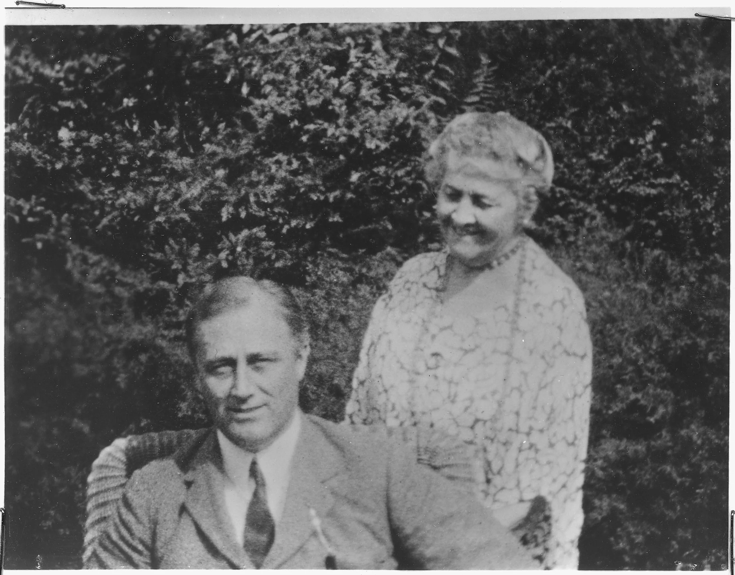 FDR & Mom (Photo: NARA/Wikimedia Commons )