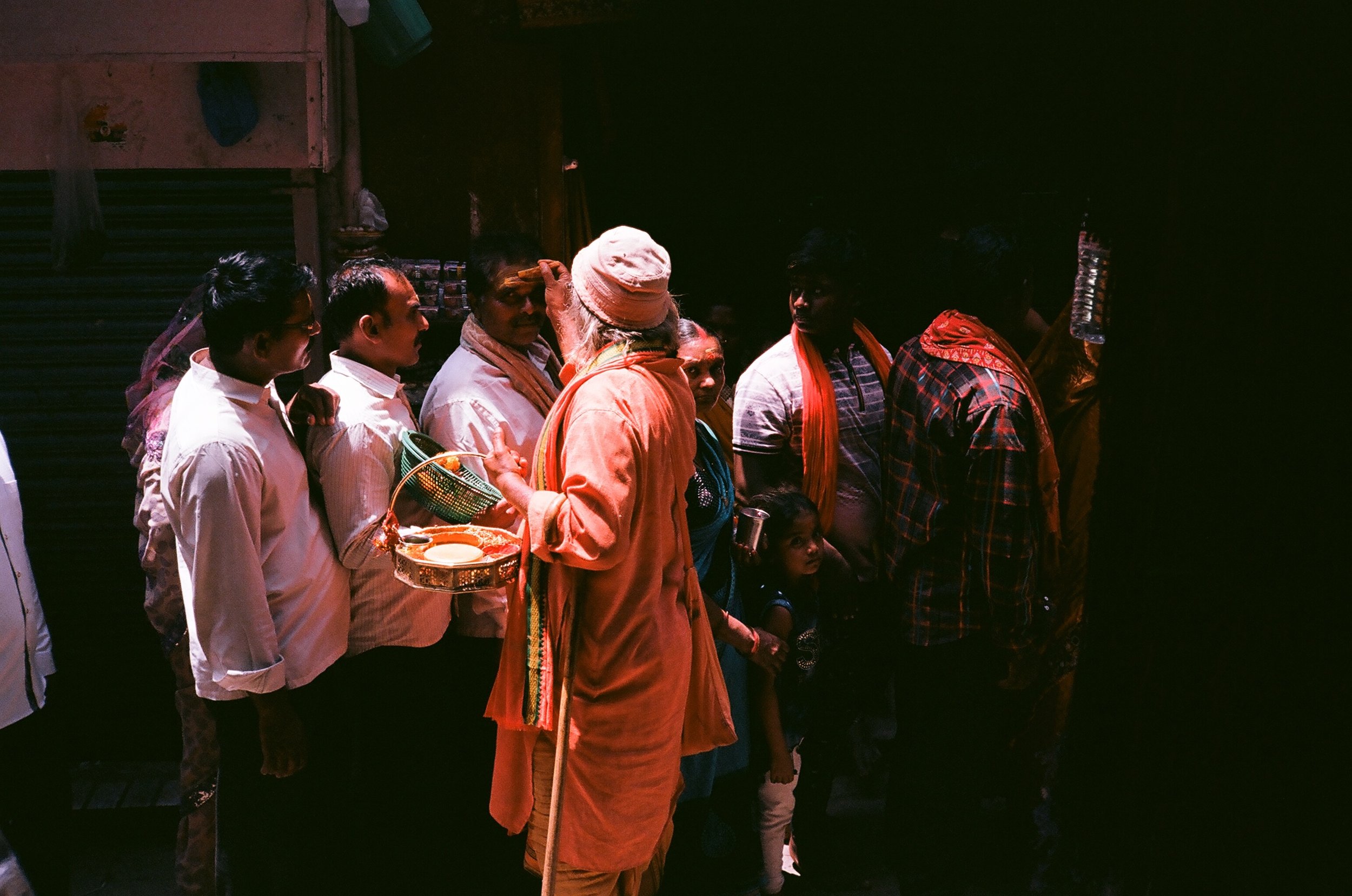 Varanasi_india2_eagertourist.jpg