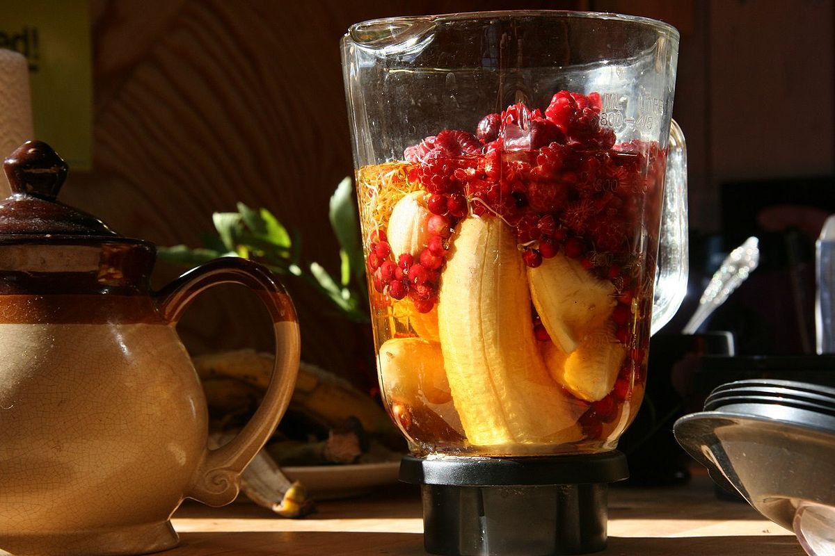 1200px-2011.09_smoothie.jpg