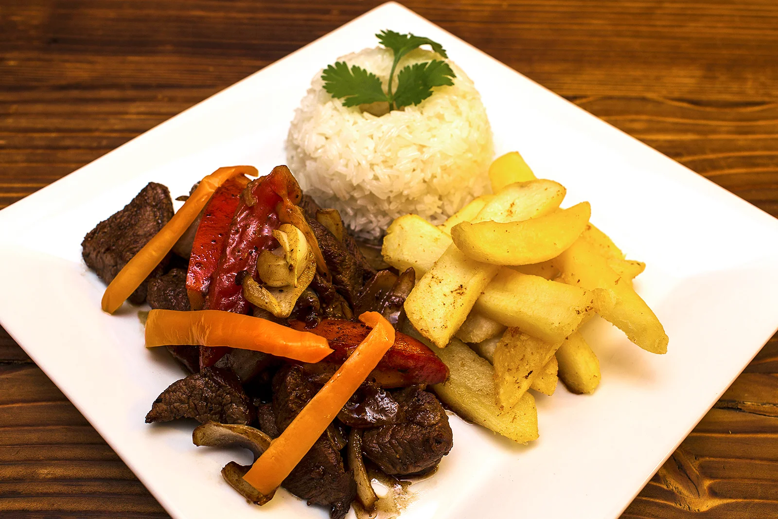 Lomo Saltado