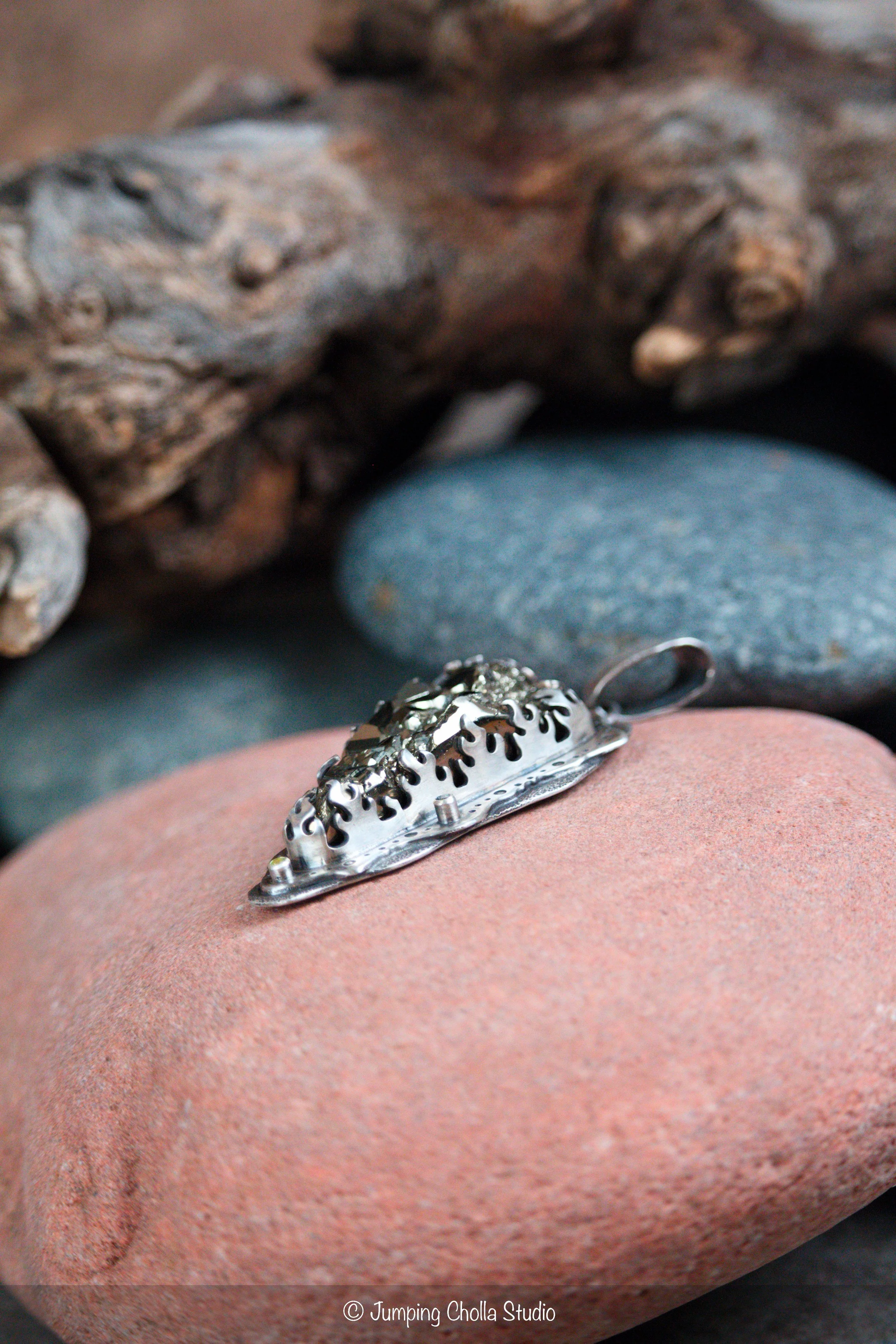 dragons_breath_pendant_d.jpeg