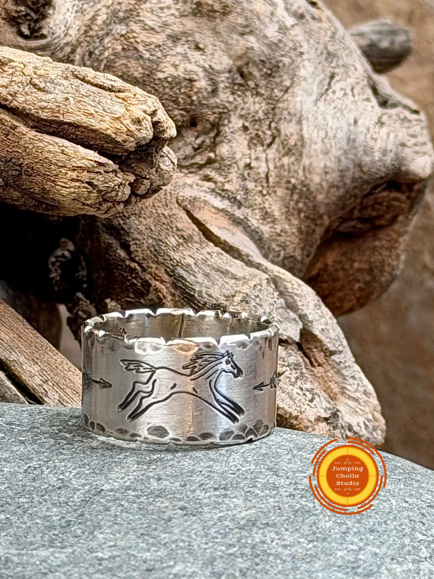 Spirit Runner Silver Ring front view 2